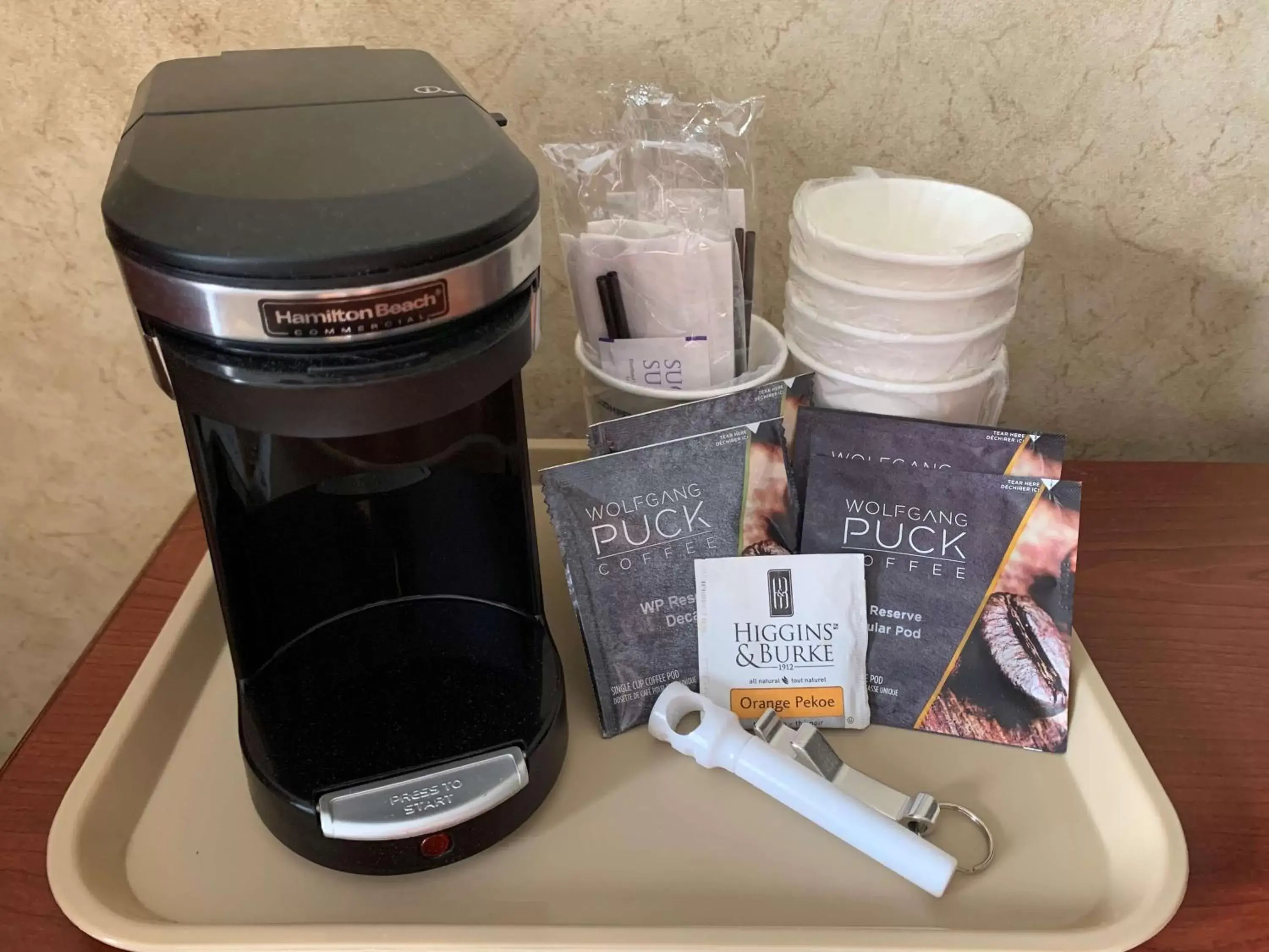 Coffee/tea facilities in Best Western Voyageur Place Hotel