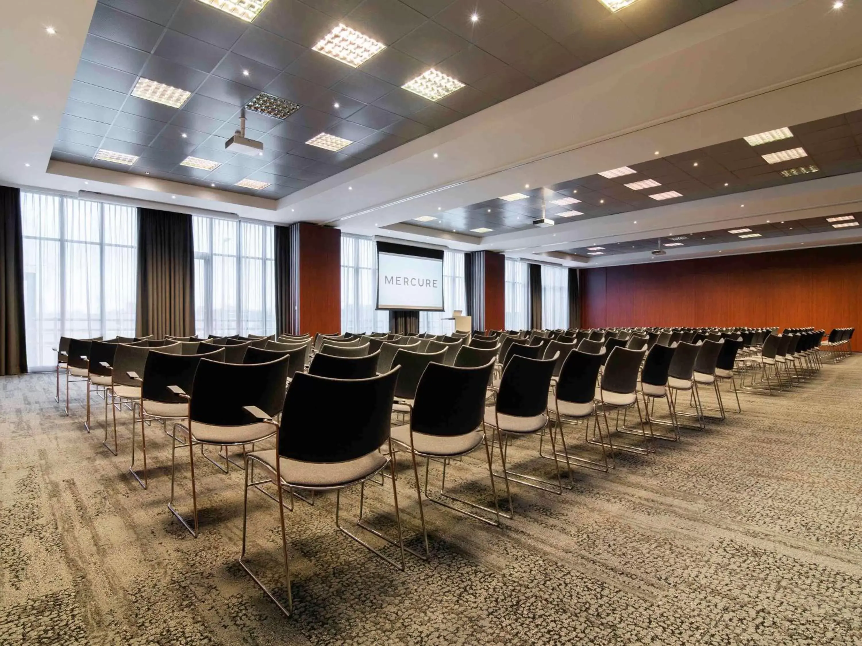 Meeting/conference room in Mercure Amsterdam City Hotel