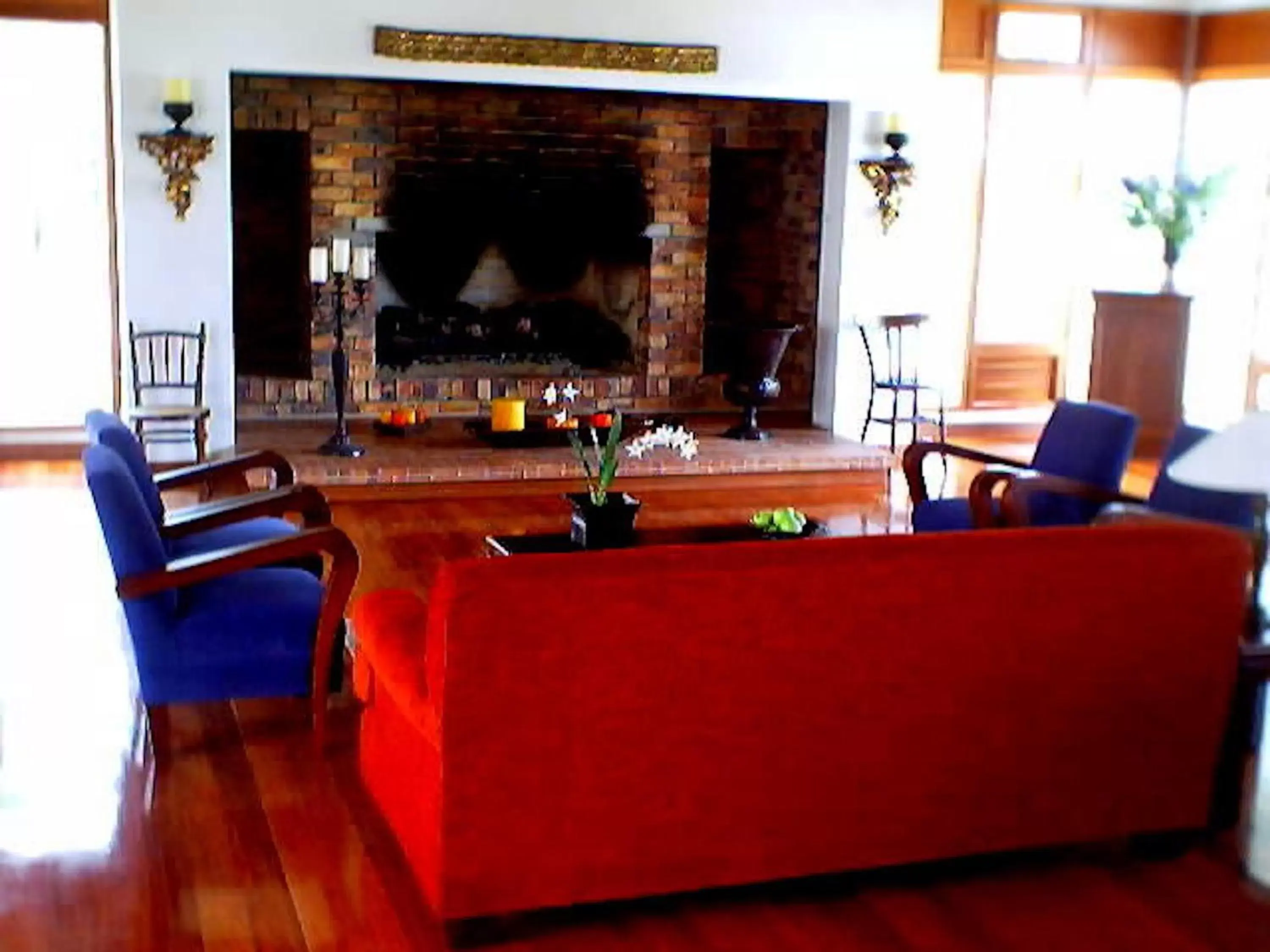 Lounge or bar, TV/Entertainment Center in Hotel Casa de los Fundadores