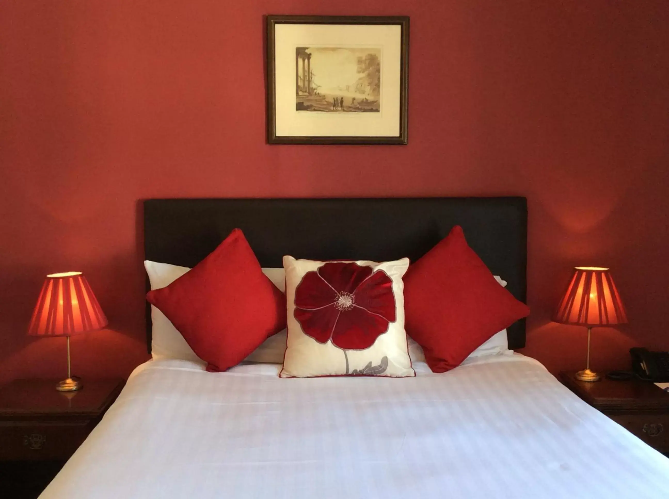 Bed in Bedford Hotel
