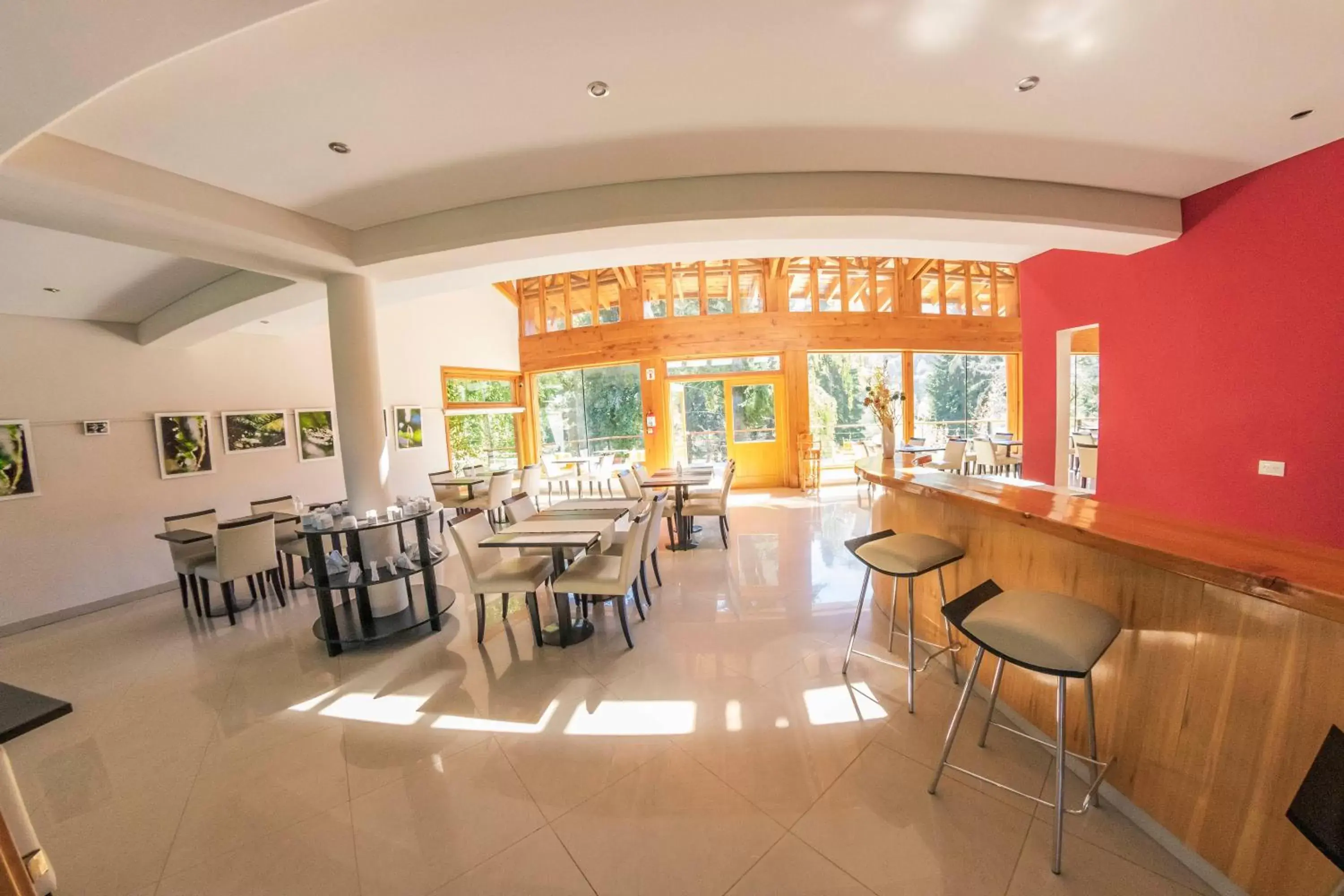 Restaurant/Places to Eat in Ruca Kuyen Golf & Resort