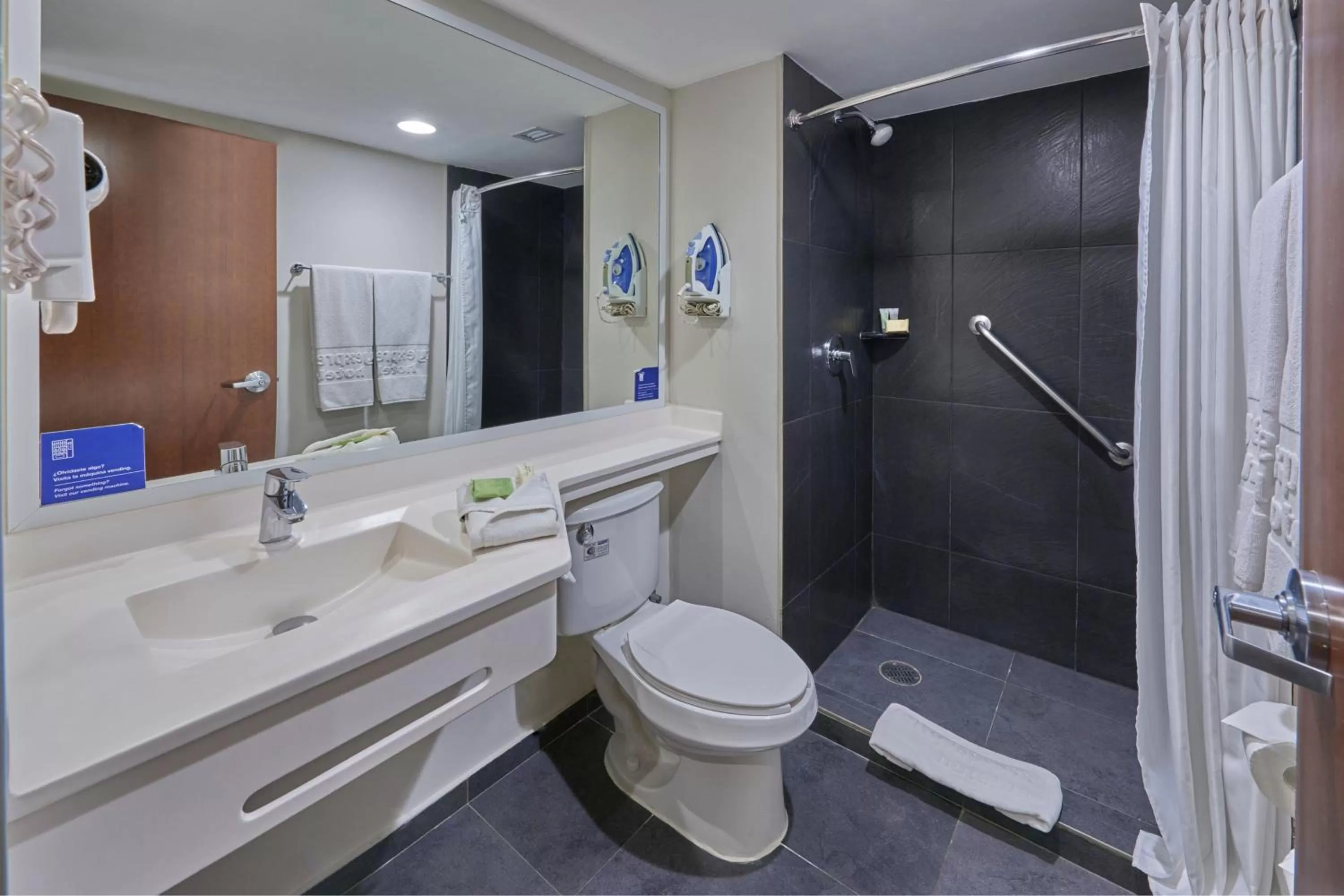 Bathroom in City Express by Marriott Cananea