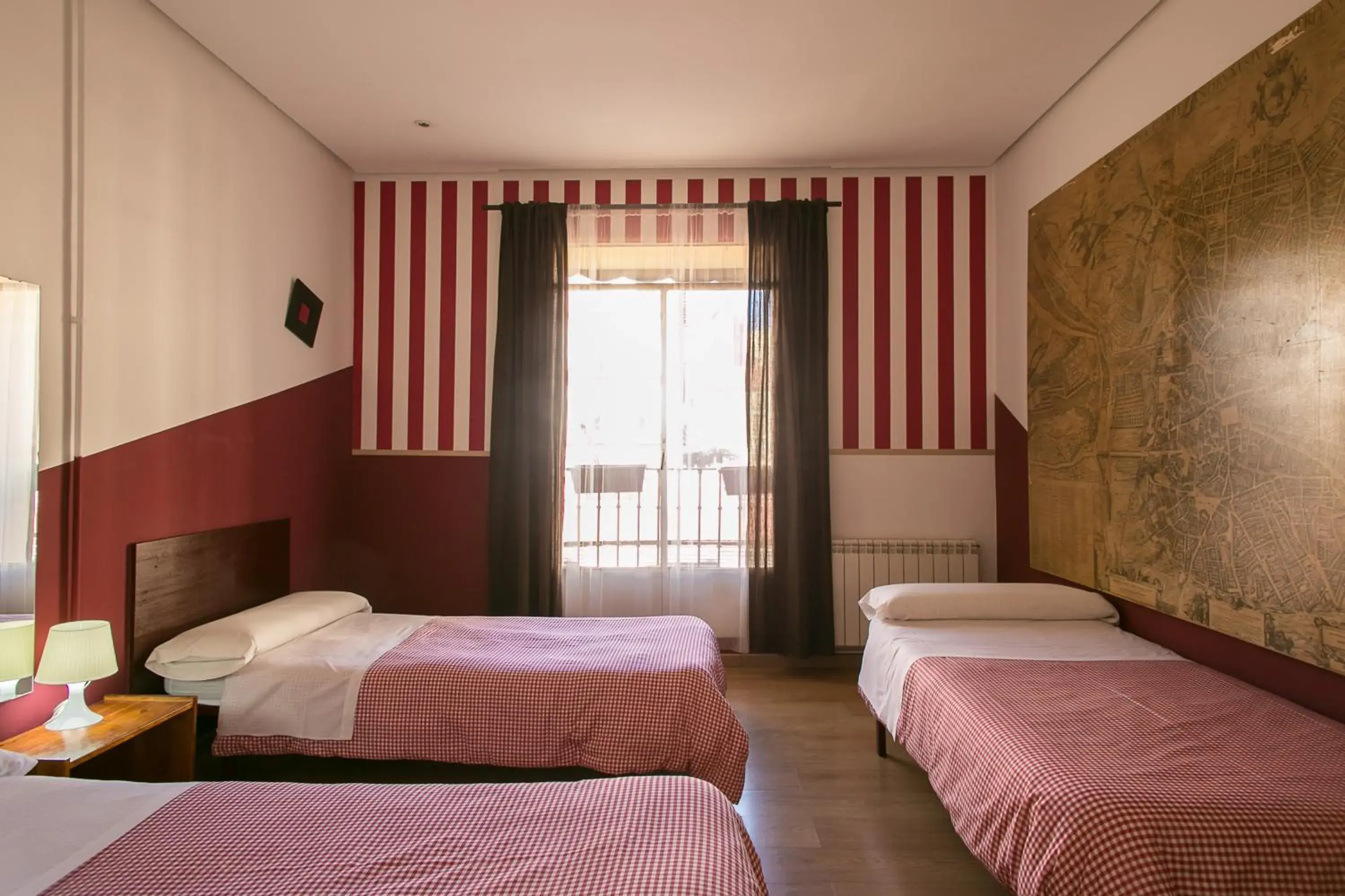 Photo of the whole room, Bed in Hostal La Casa de La Plaza
