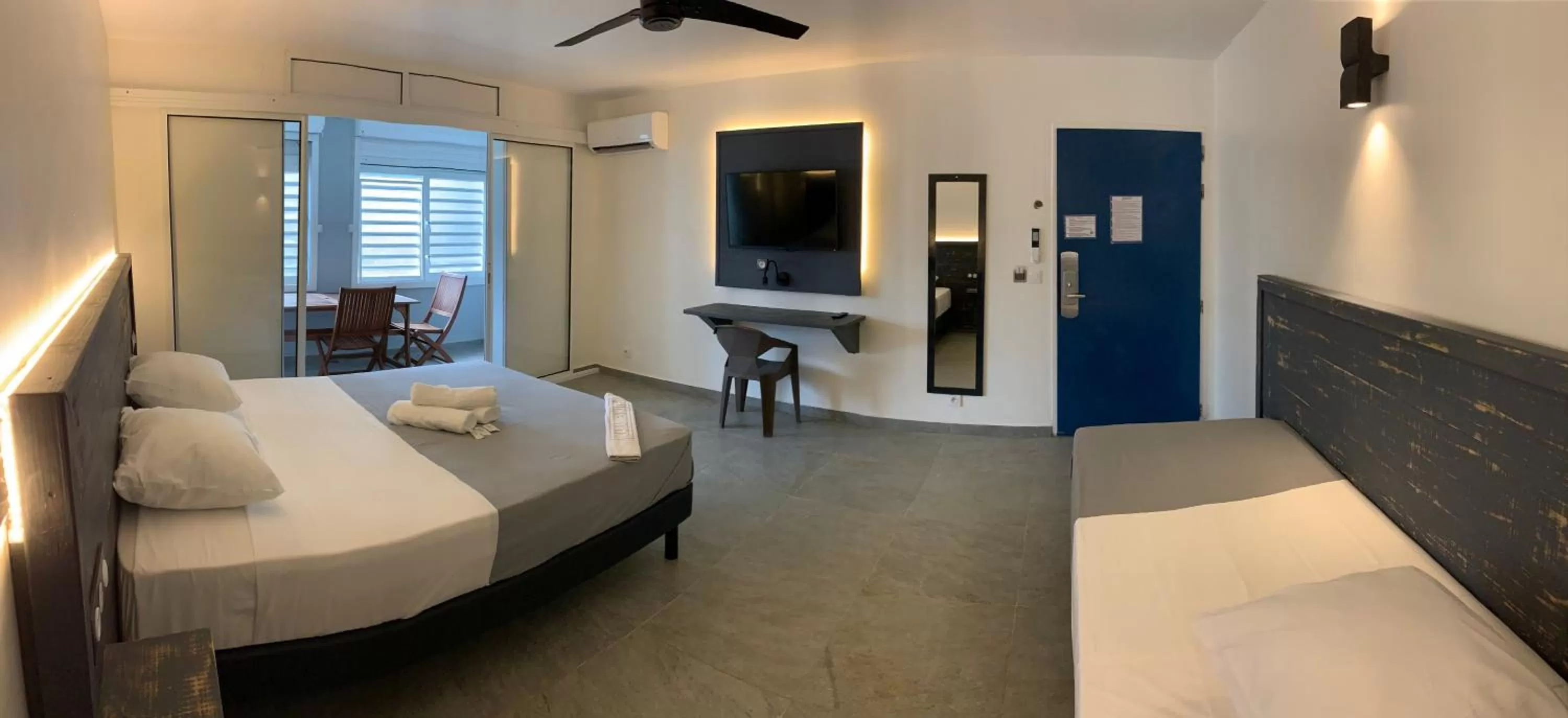 Patio, Bed in Karaibes Residence