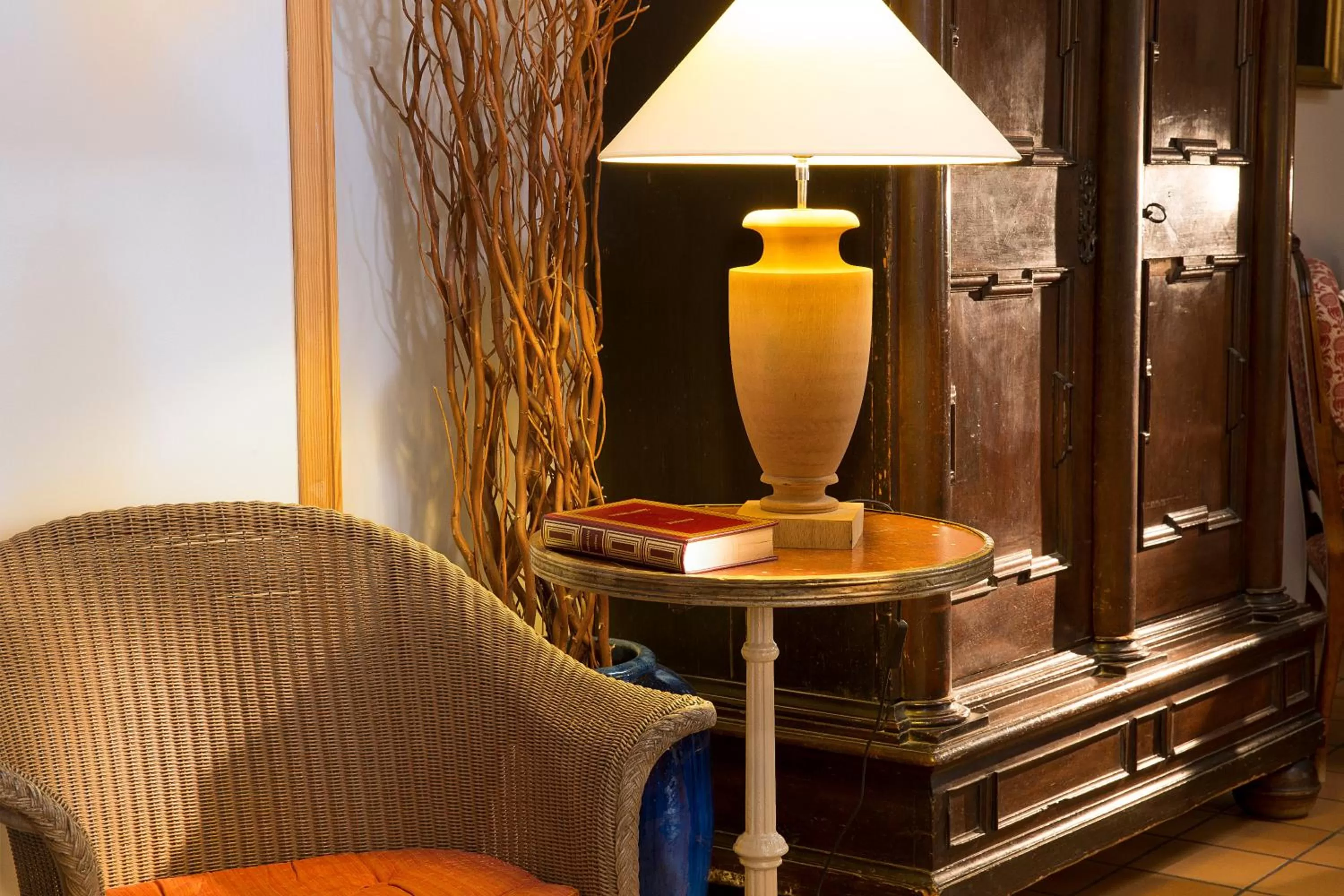 Decorative detail in Hôtel du Cygne Paris