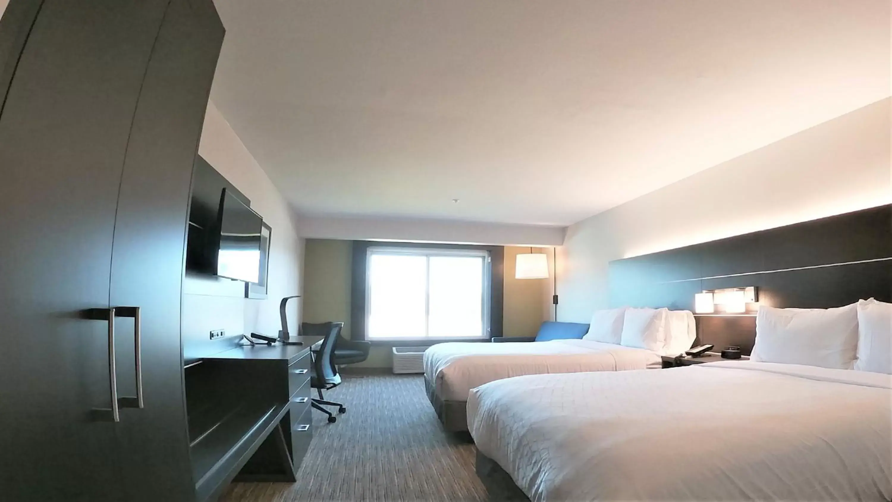 Photo of the whole room in Holiday Inn Express & Suites Hood River, an IHG Hotel