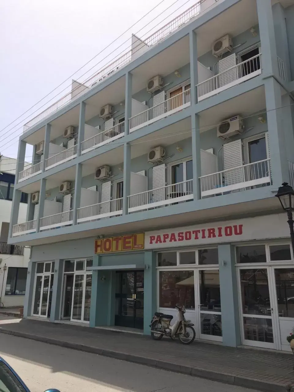 Property Building in Hotel Papasotiriou