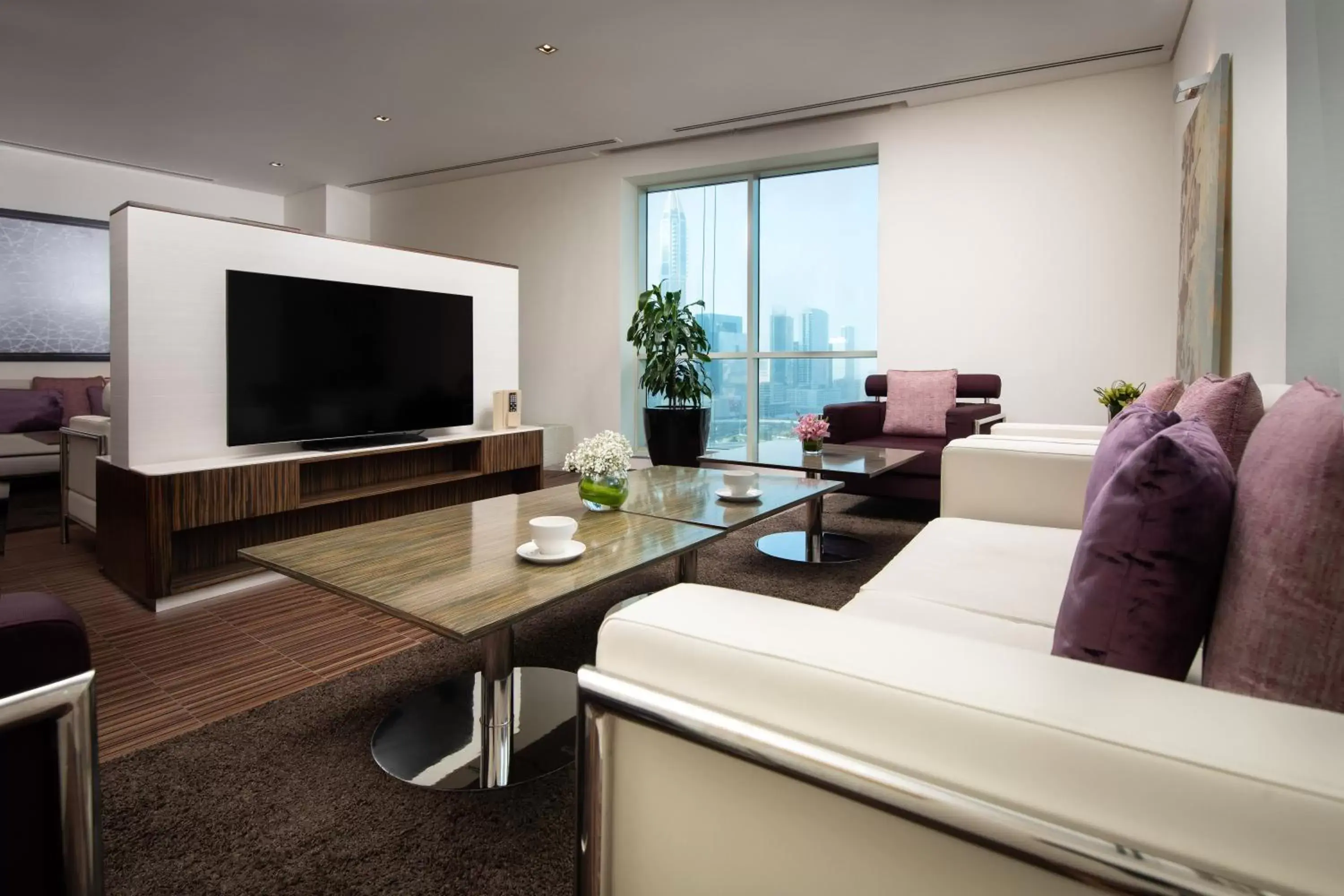 Lounge or bar, Seating Area in Pullman Dubai Jumeirah Lakes Towers