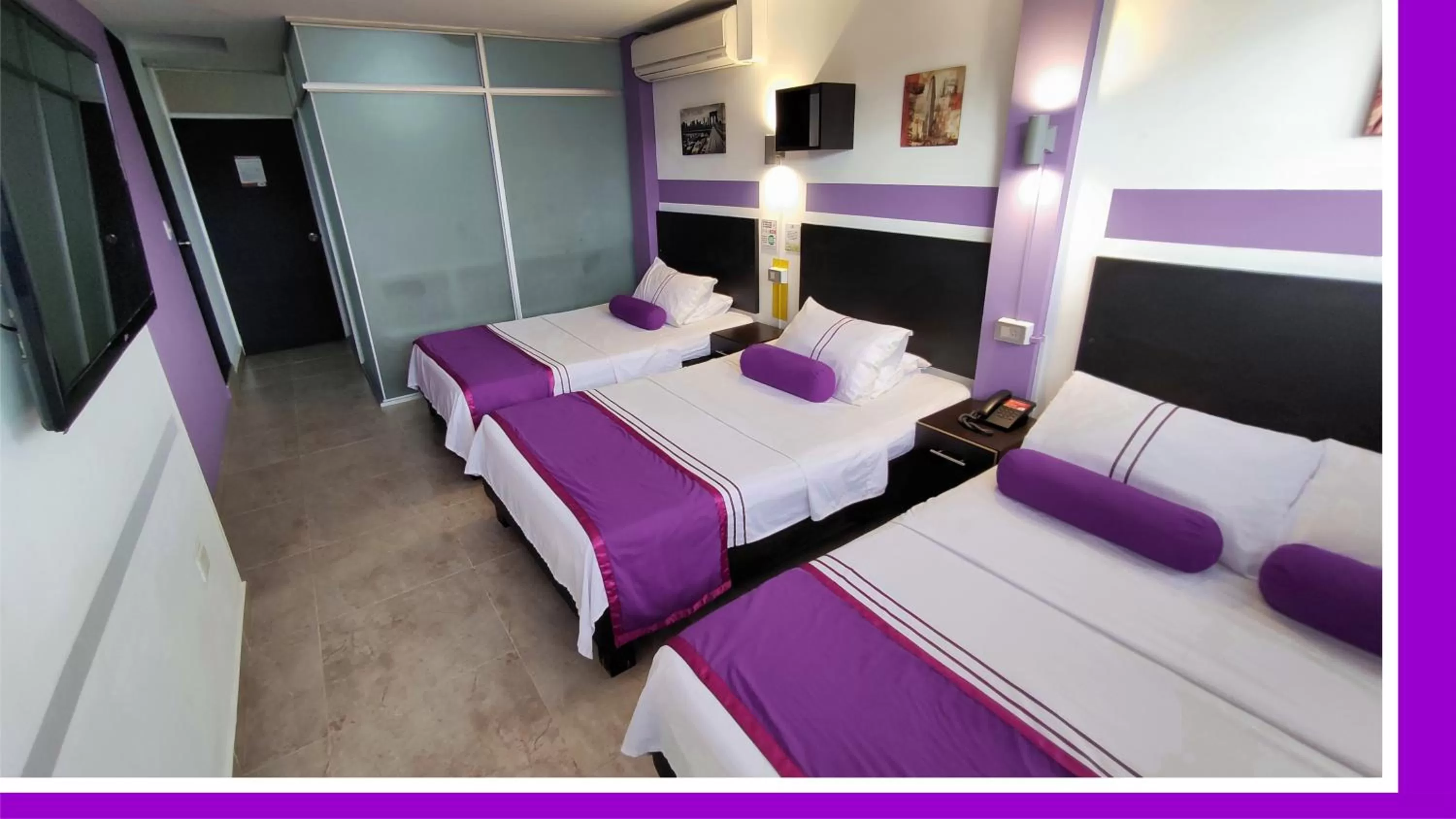 Family, Bed in HOTEL COLOURS Cali