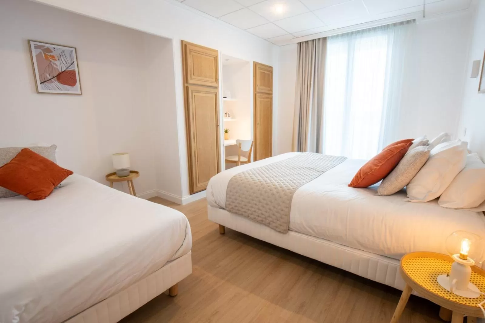 Bed in Hôtel Porte Mars - Reims Gare Centre Arena