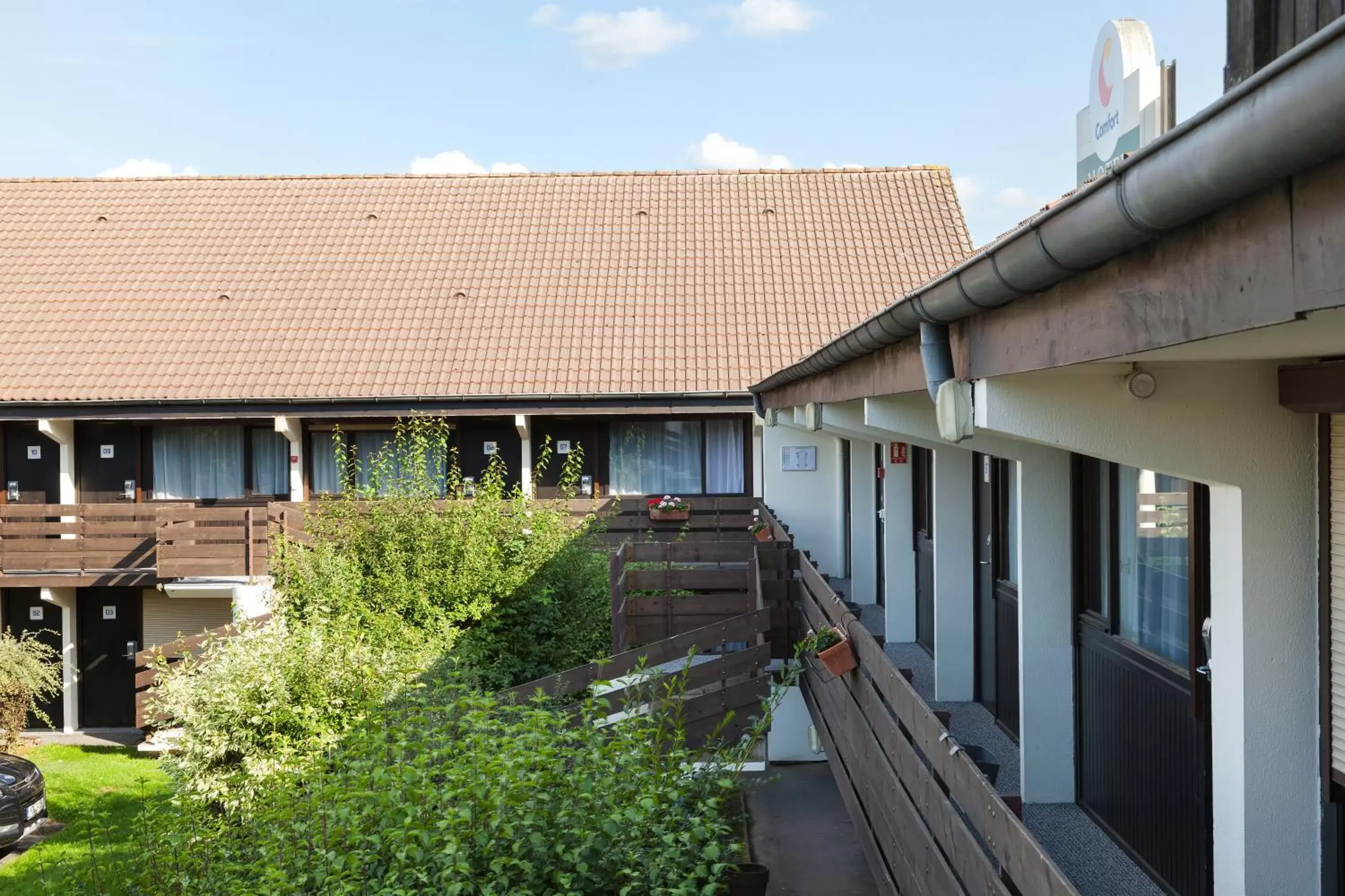 Property building in Comfort Hotel Lens - Noyelles Godault Property building in Comfort Hotel Lens - Noyelles Godault