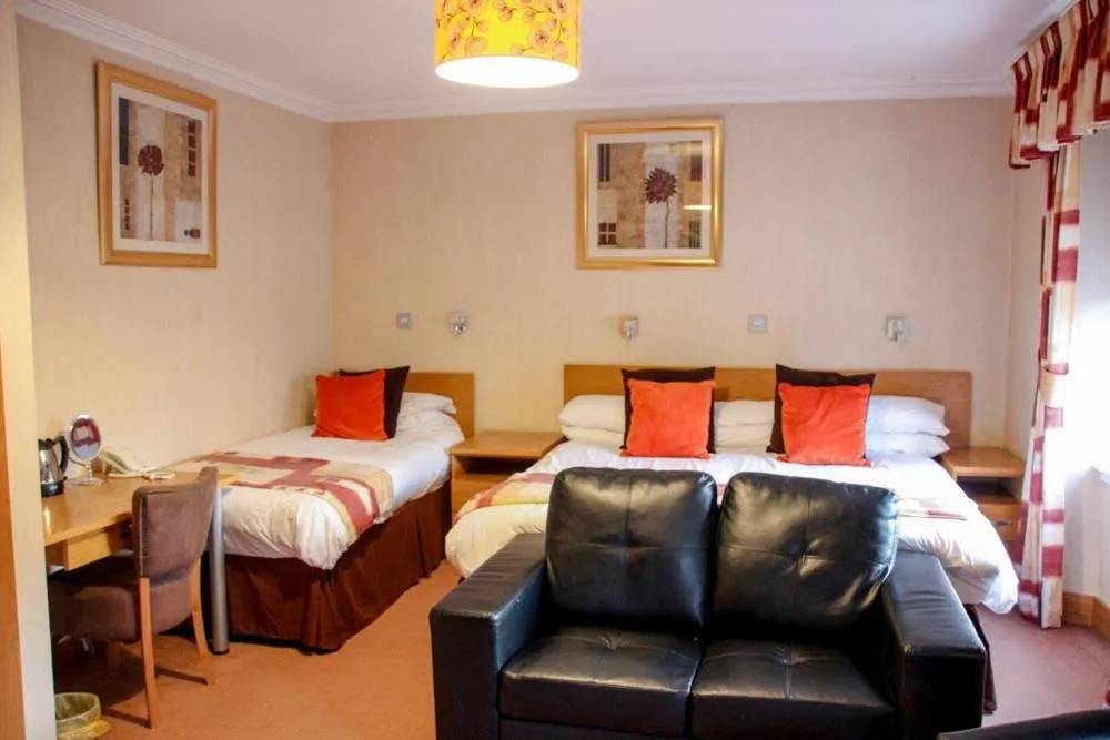 Station Hotel And Restaurant