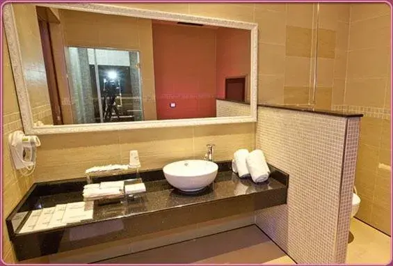 Bathroom in Wei Feng Hotel - Kaohsiung