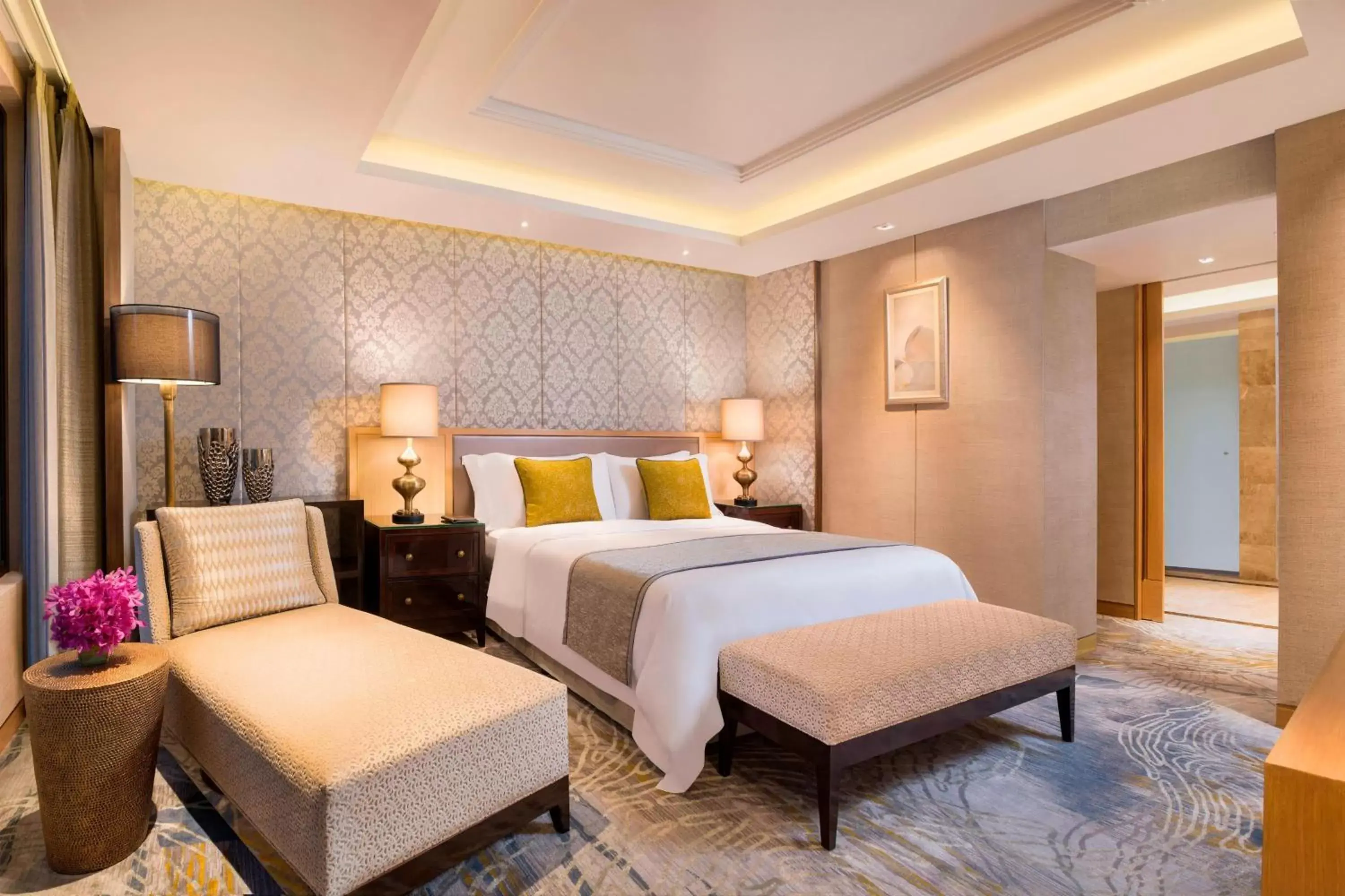 Bedroom, Bed in Sheraton Grande Sukhumvit, a Luxury Collection Hotel, Bangkok