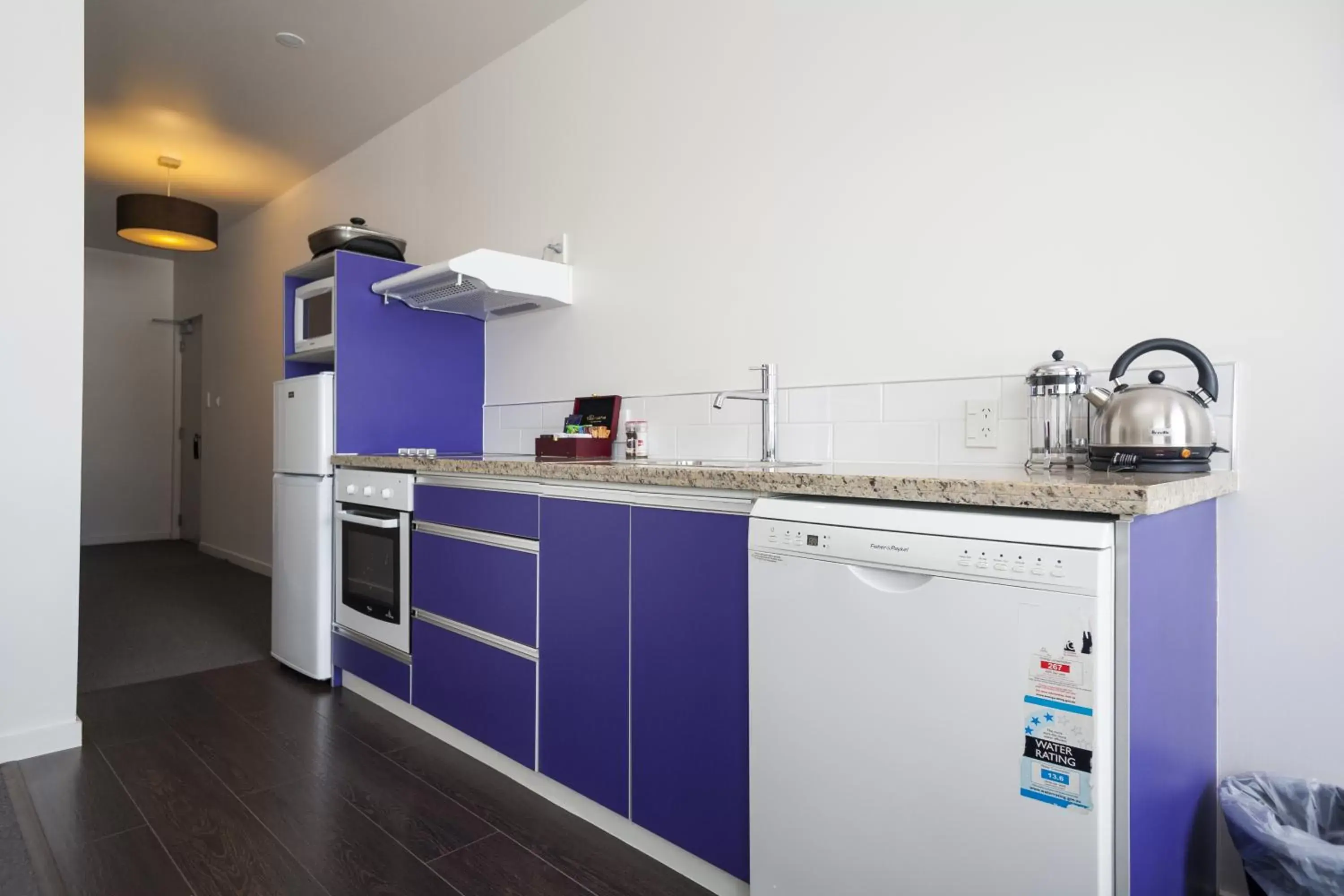 Kitchen or kitchenette, Kitchen/Kitchenette in 315 Euro Motel and Serviced Apartments