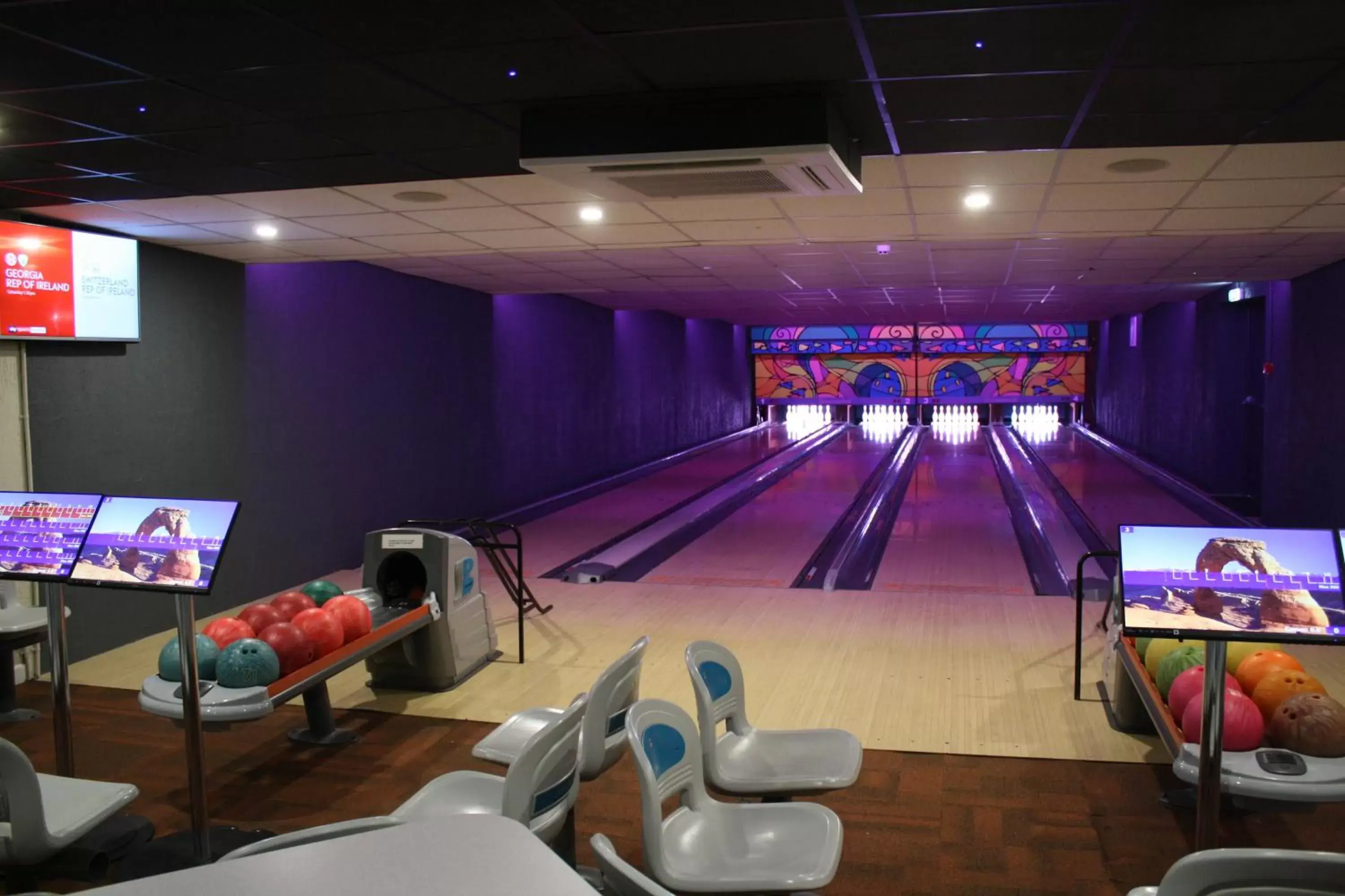 Bowling in Hellidon Lakes Hotel