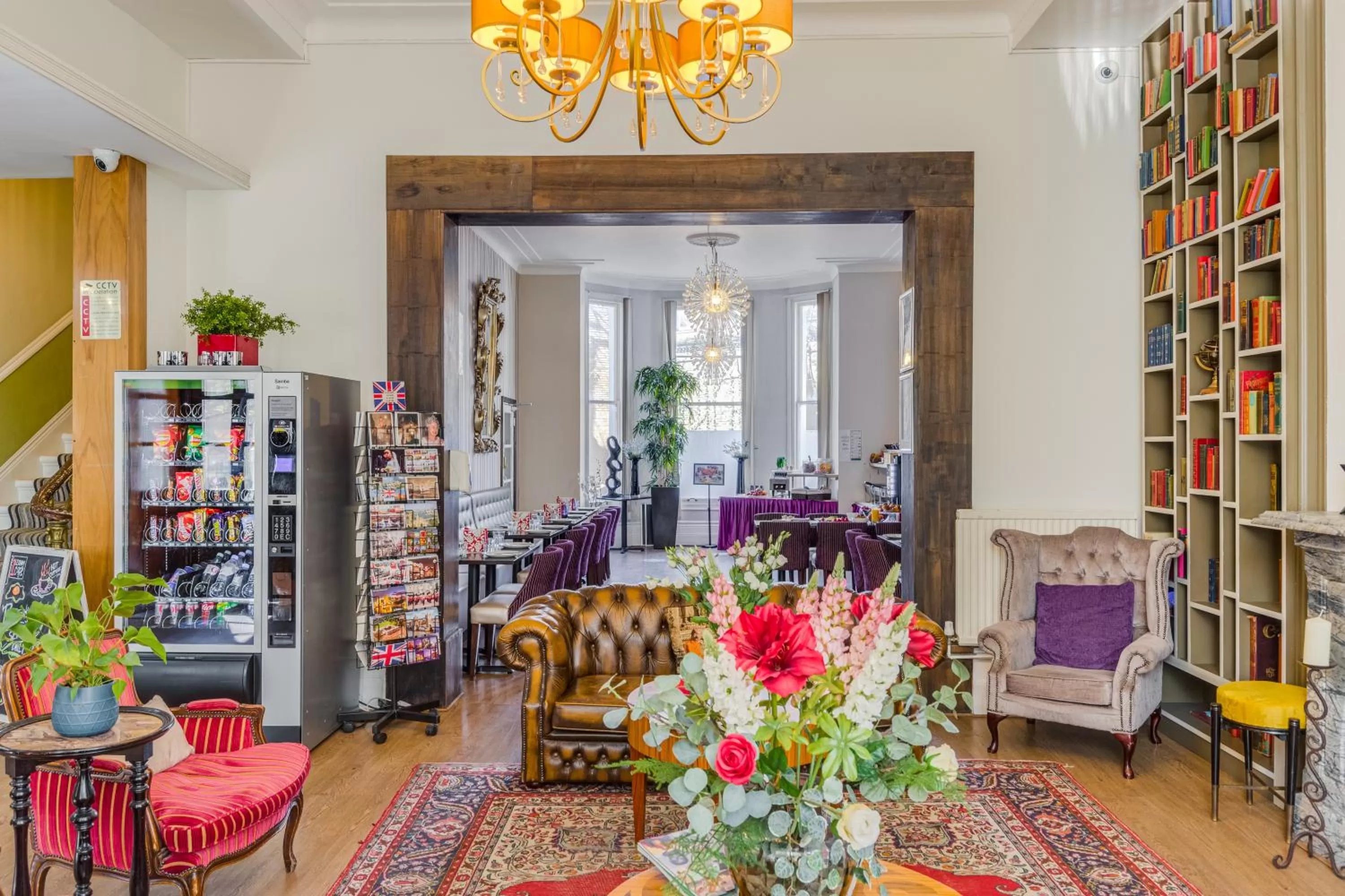 Library in 1 Lexham Gardens Hotel