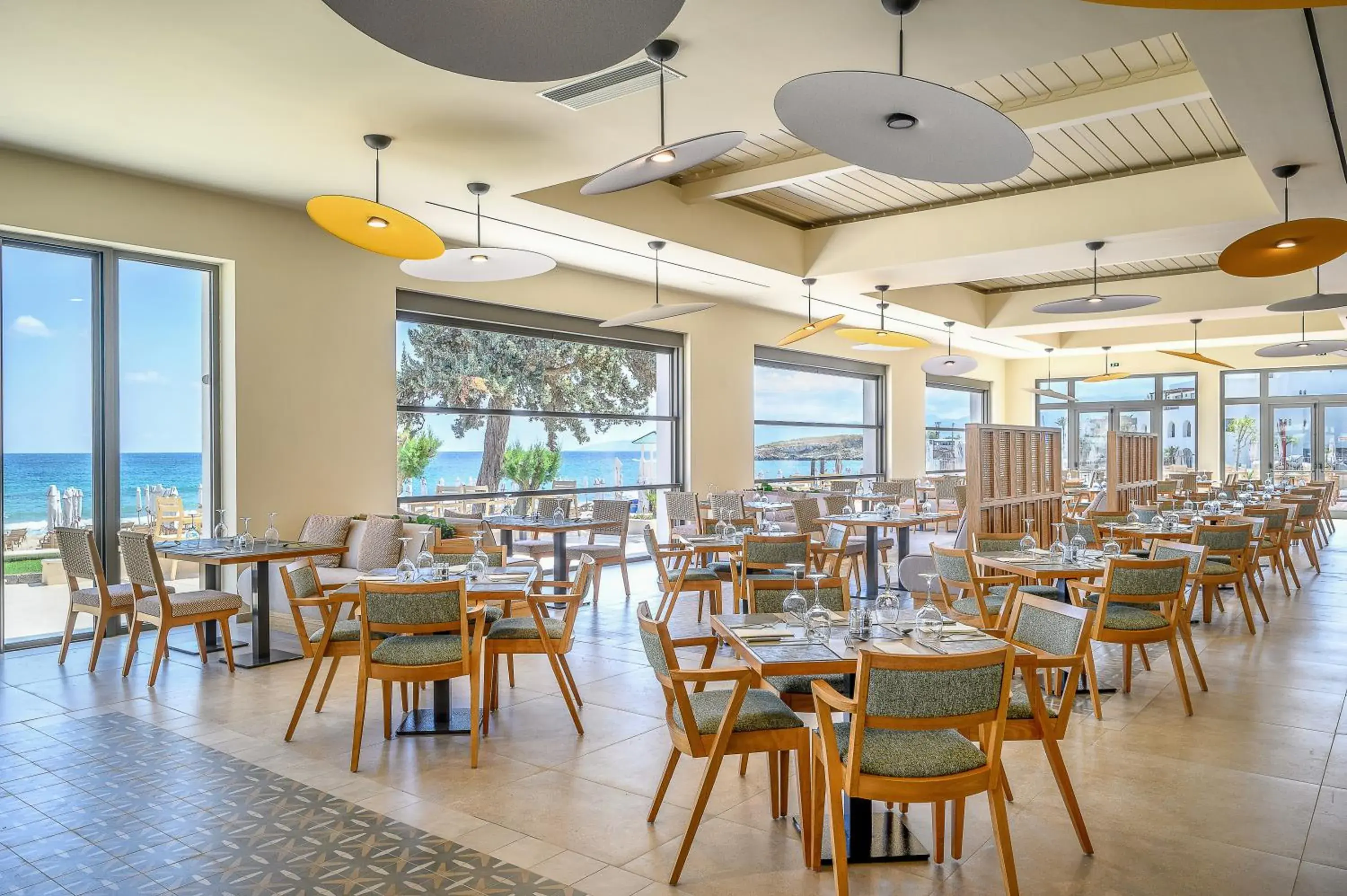 Restaurant/Places to Eat in Creta Maris Resort