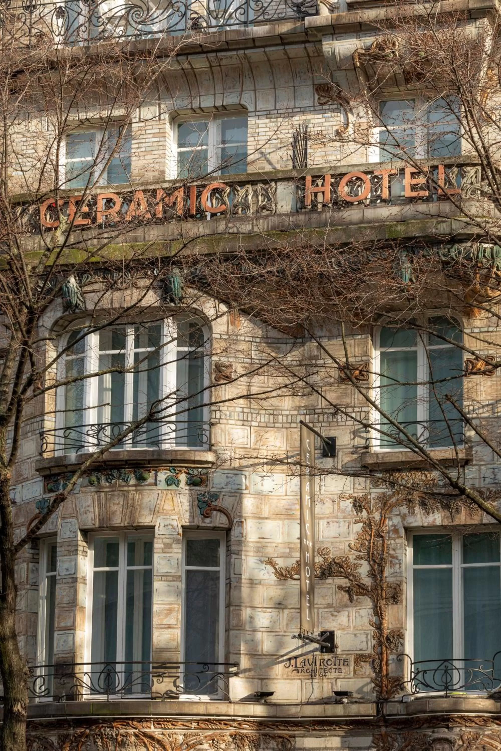 Facade/entrance in Elysées Ceramic