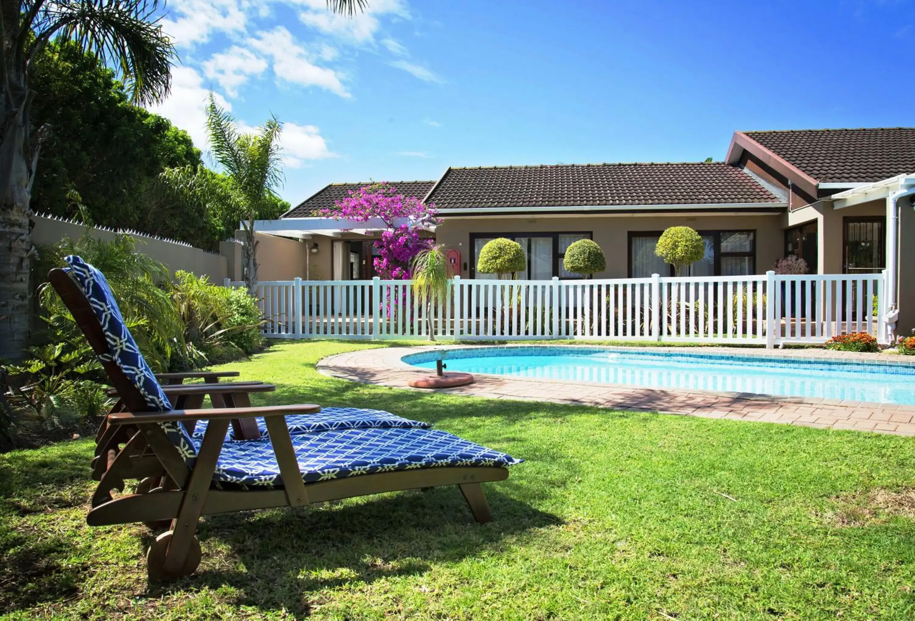 Garden, Property Building in Bayside Guesthouse