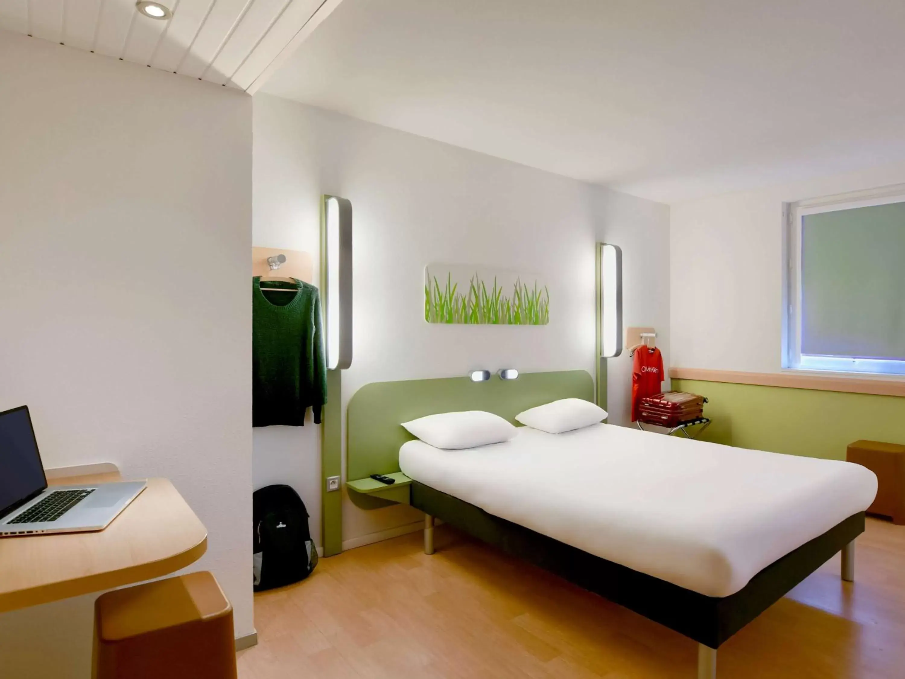 Photo of the whole room, Bed in Ibis Budget Nantes Reze Aeroport