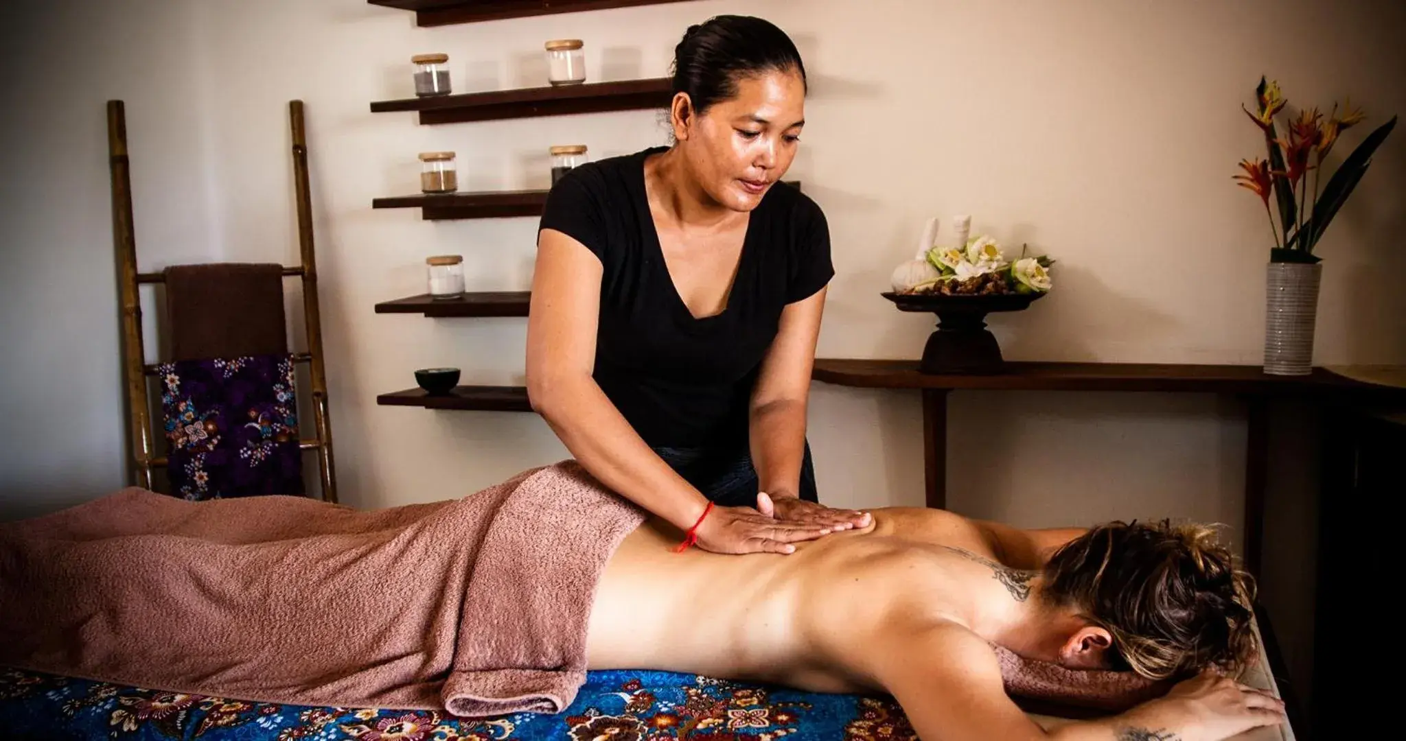Massage in Navutu Dreams Resort & Wellness Retreat