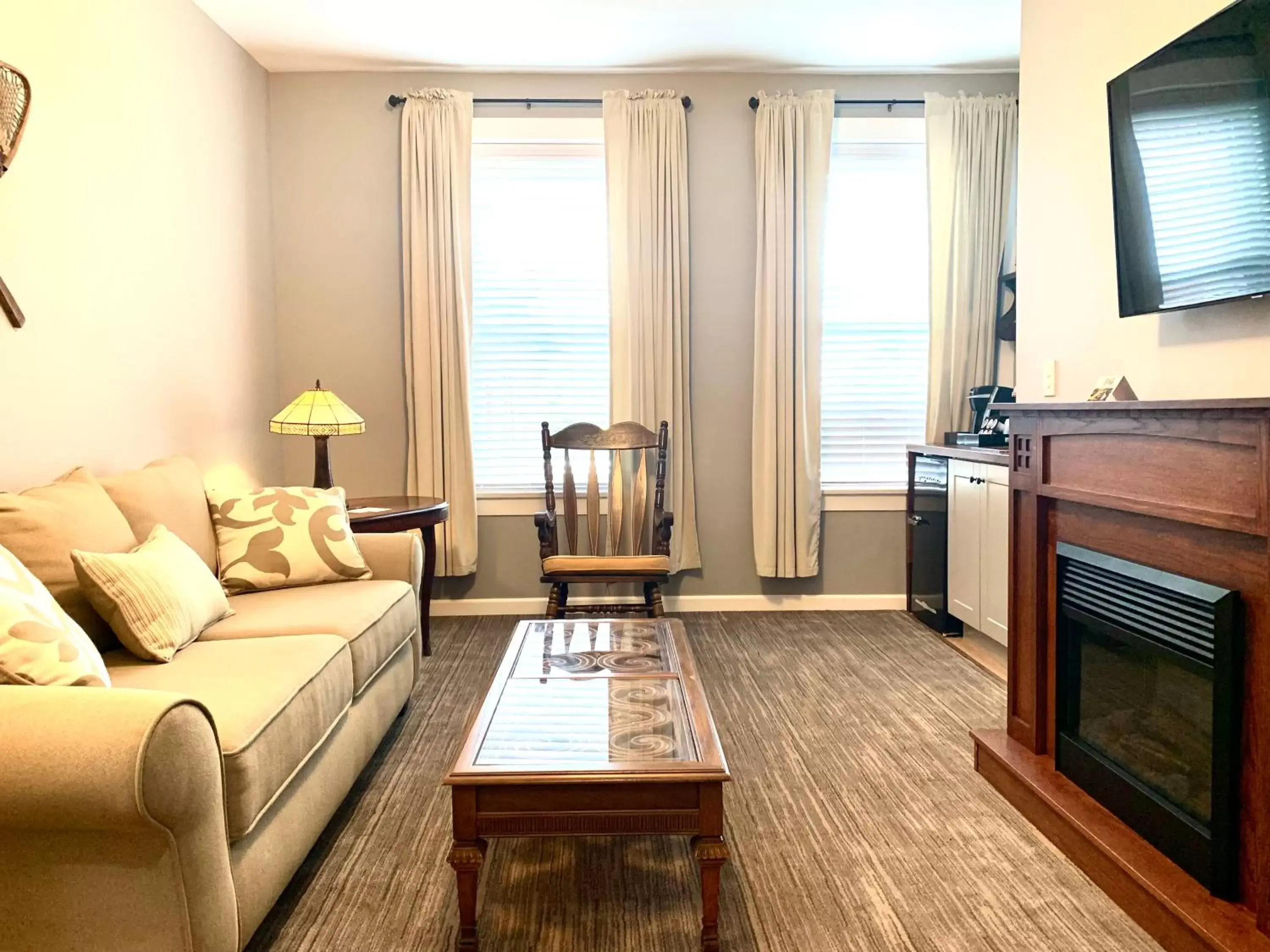 Living room, Seating Area in Naples Hotel