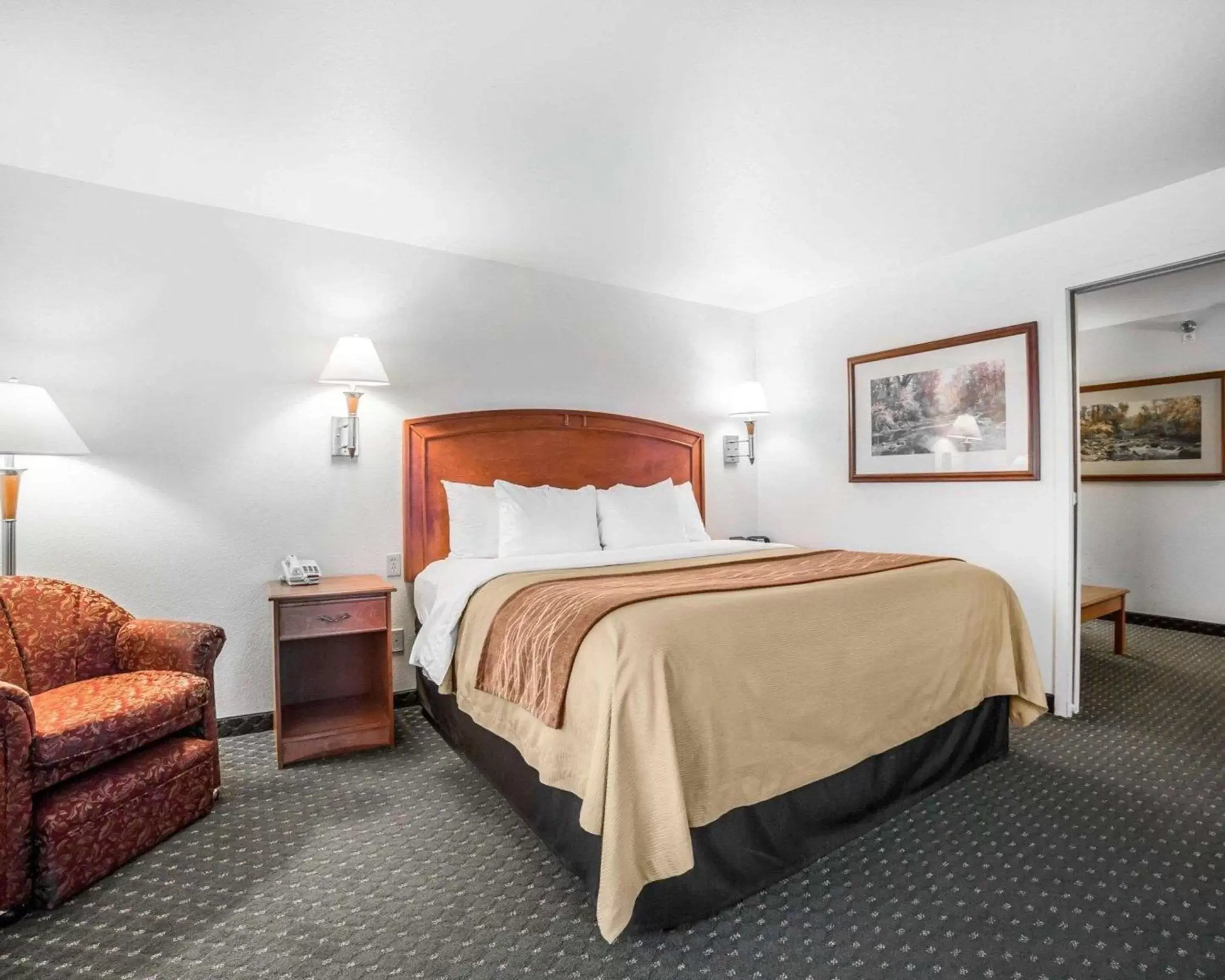 Photo of the whole room, Bed in Comfort Inn & Suites Rawlins