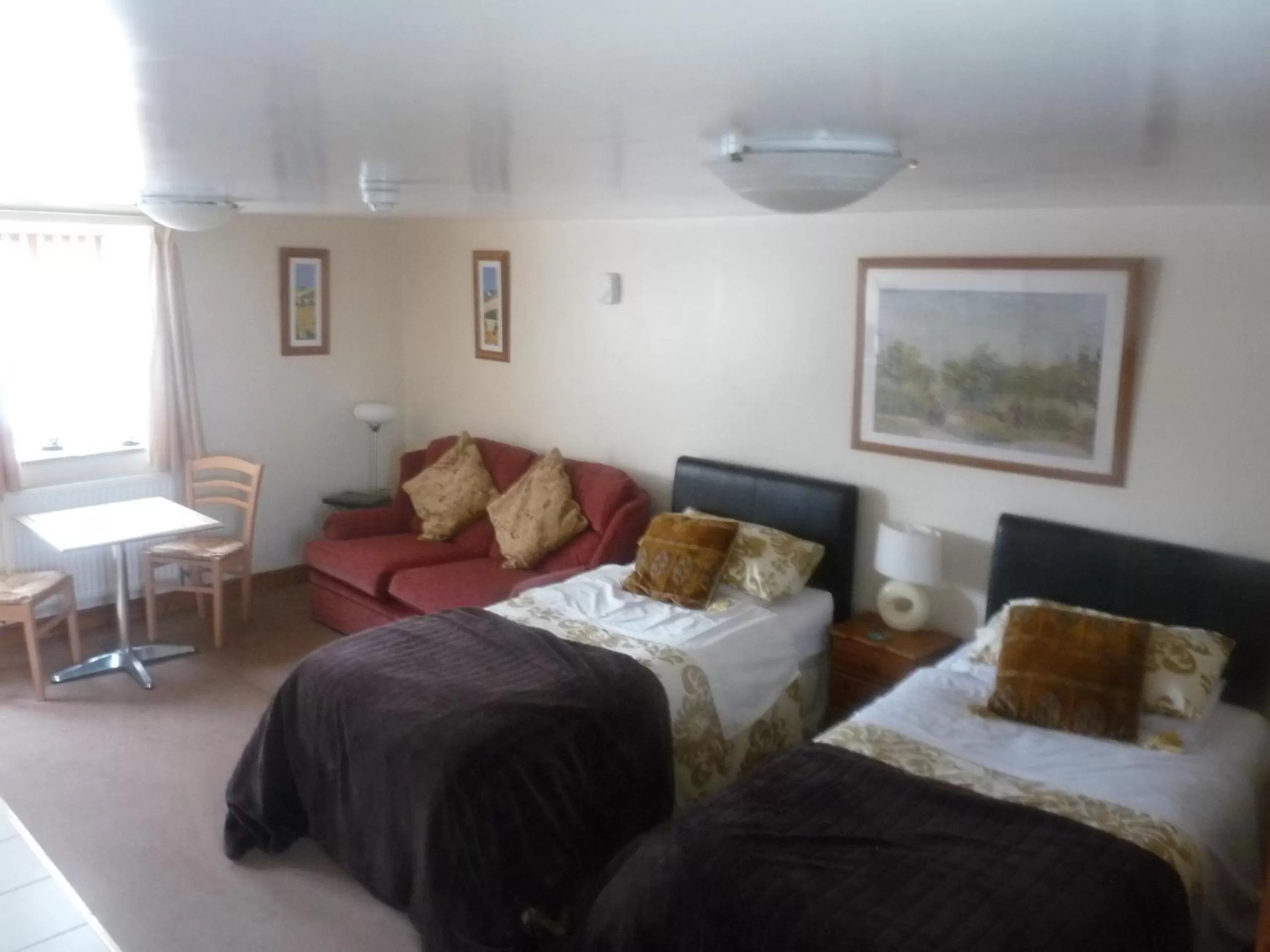 Bed in Oakenholt Farm Bed and Breakfast