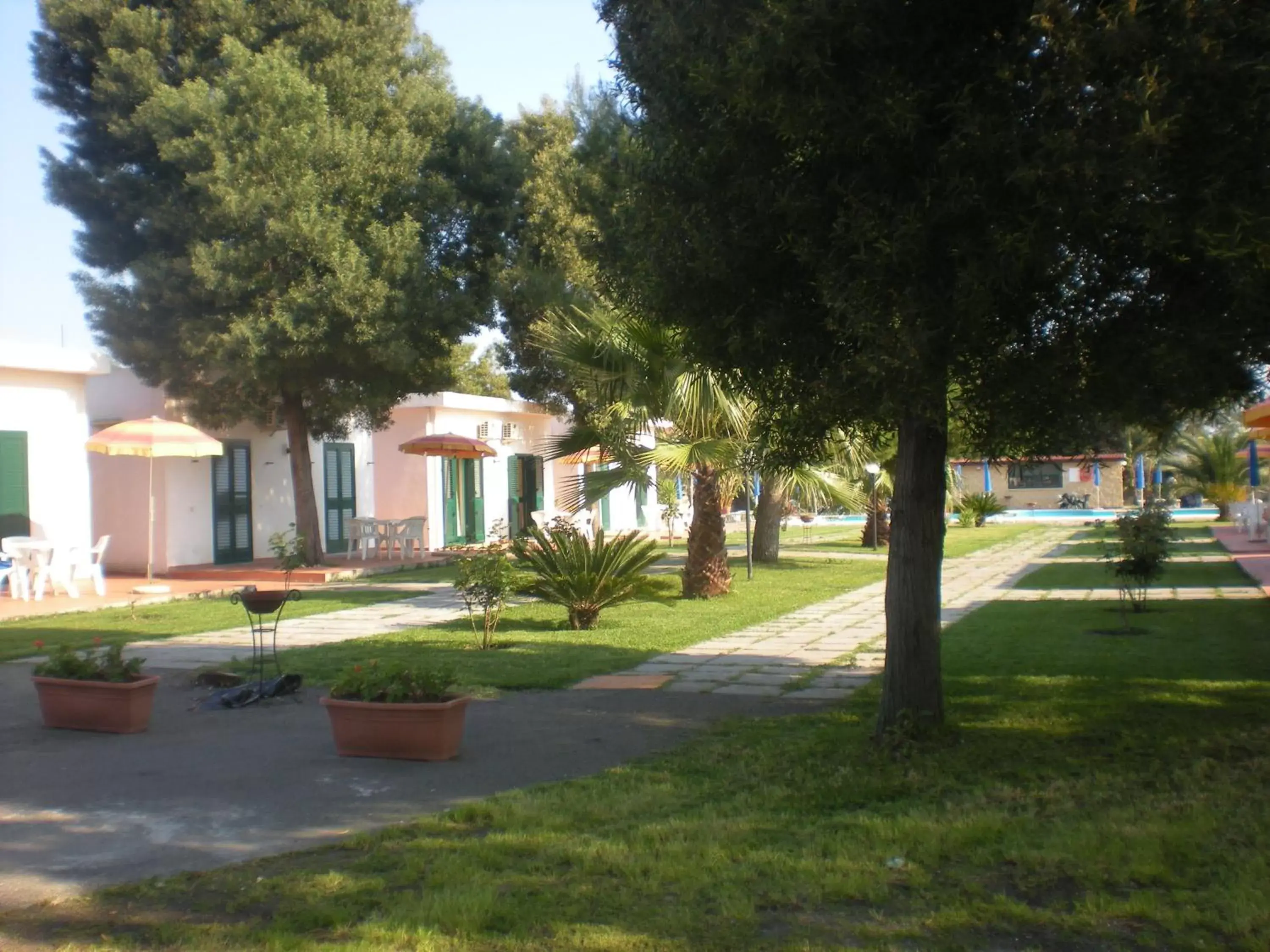 Area and facilities, Garden in Villaggio Artemide