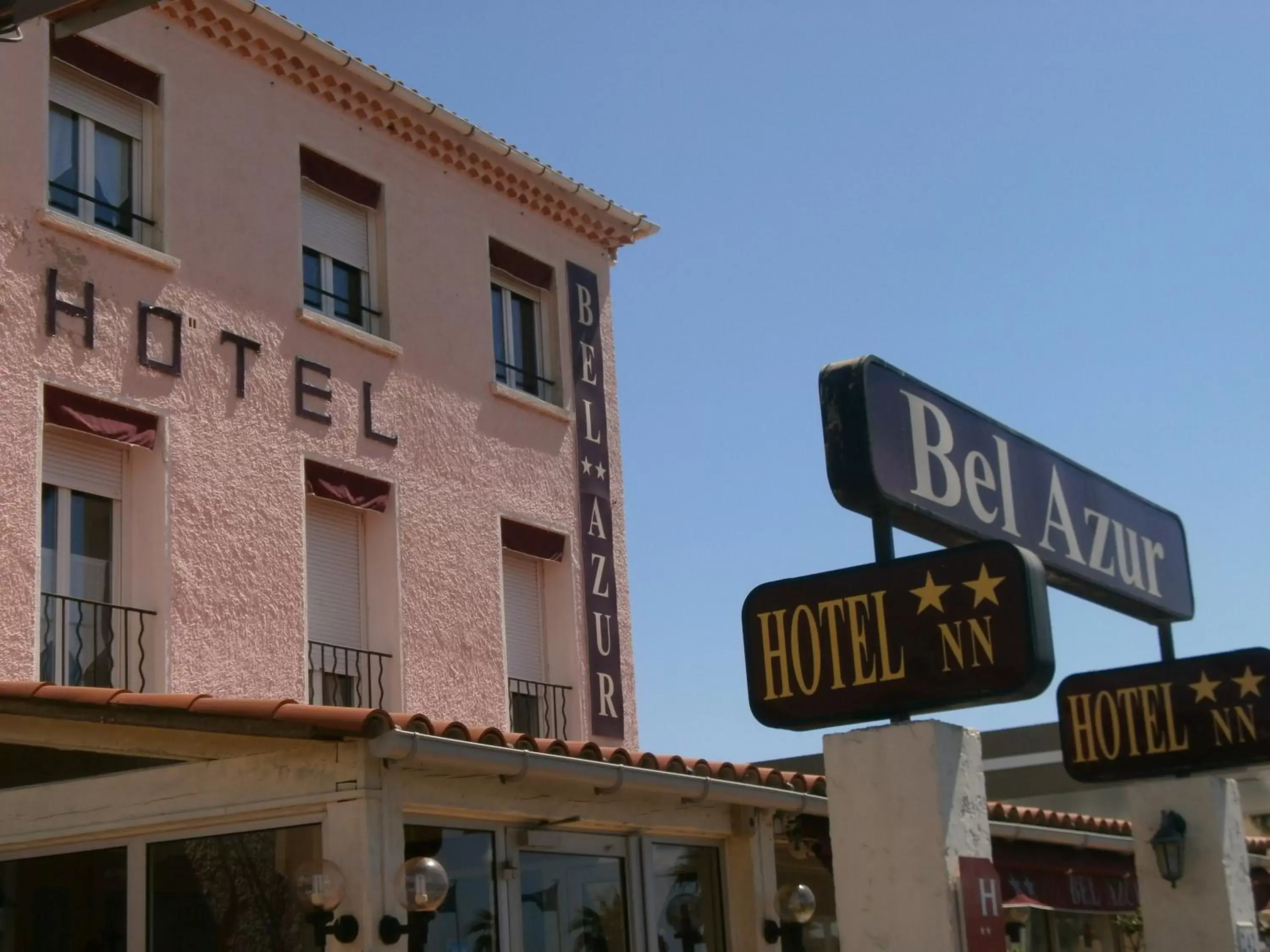 Facade/entrance in Hôtel Bel Azur