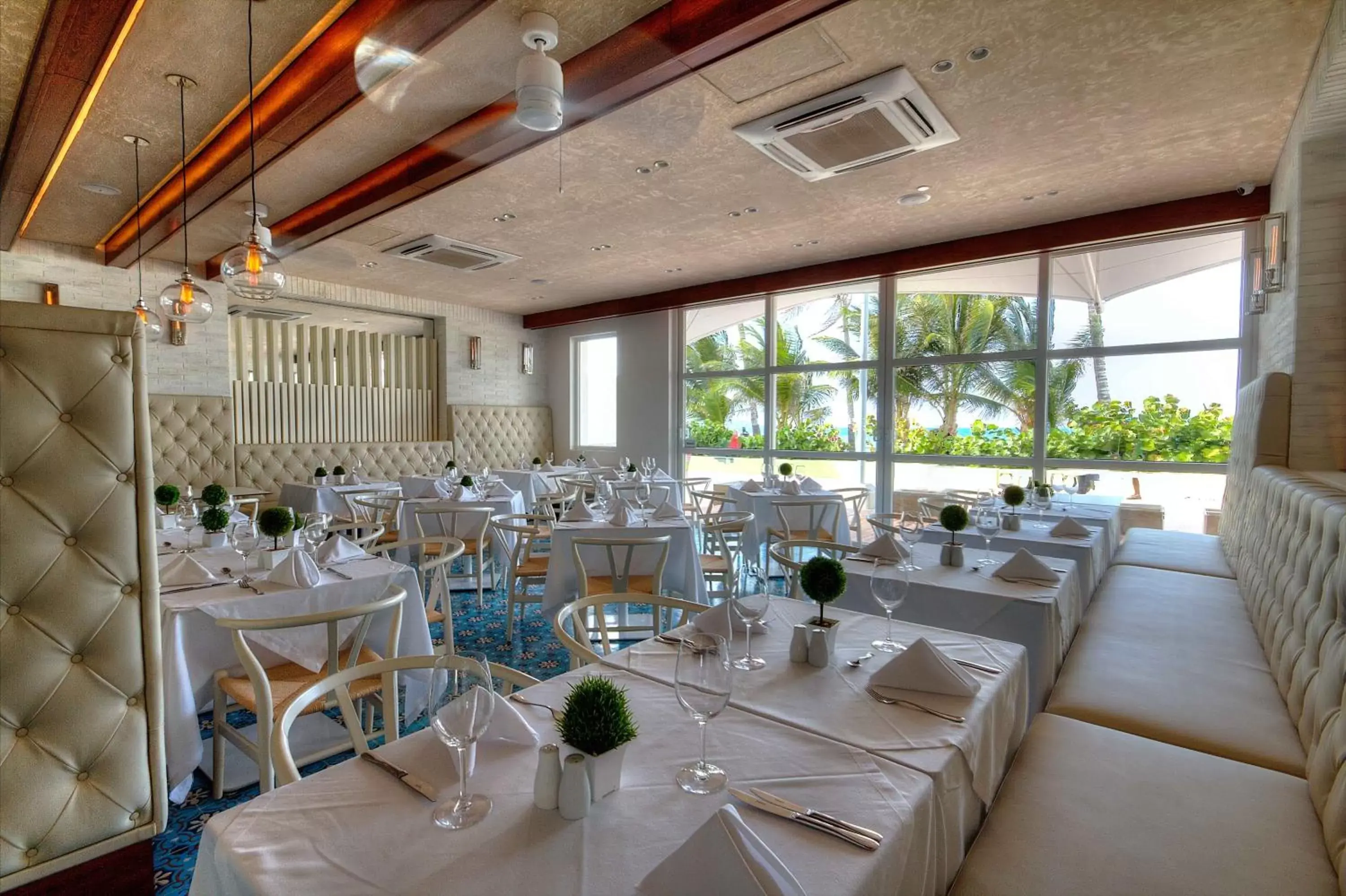 Restaurant/places to eat in Hotel Casablanca Restaurant/places to eat in Hotel Casablanca