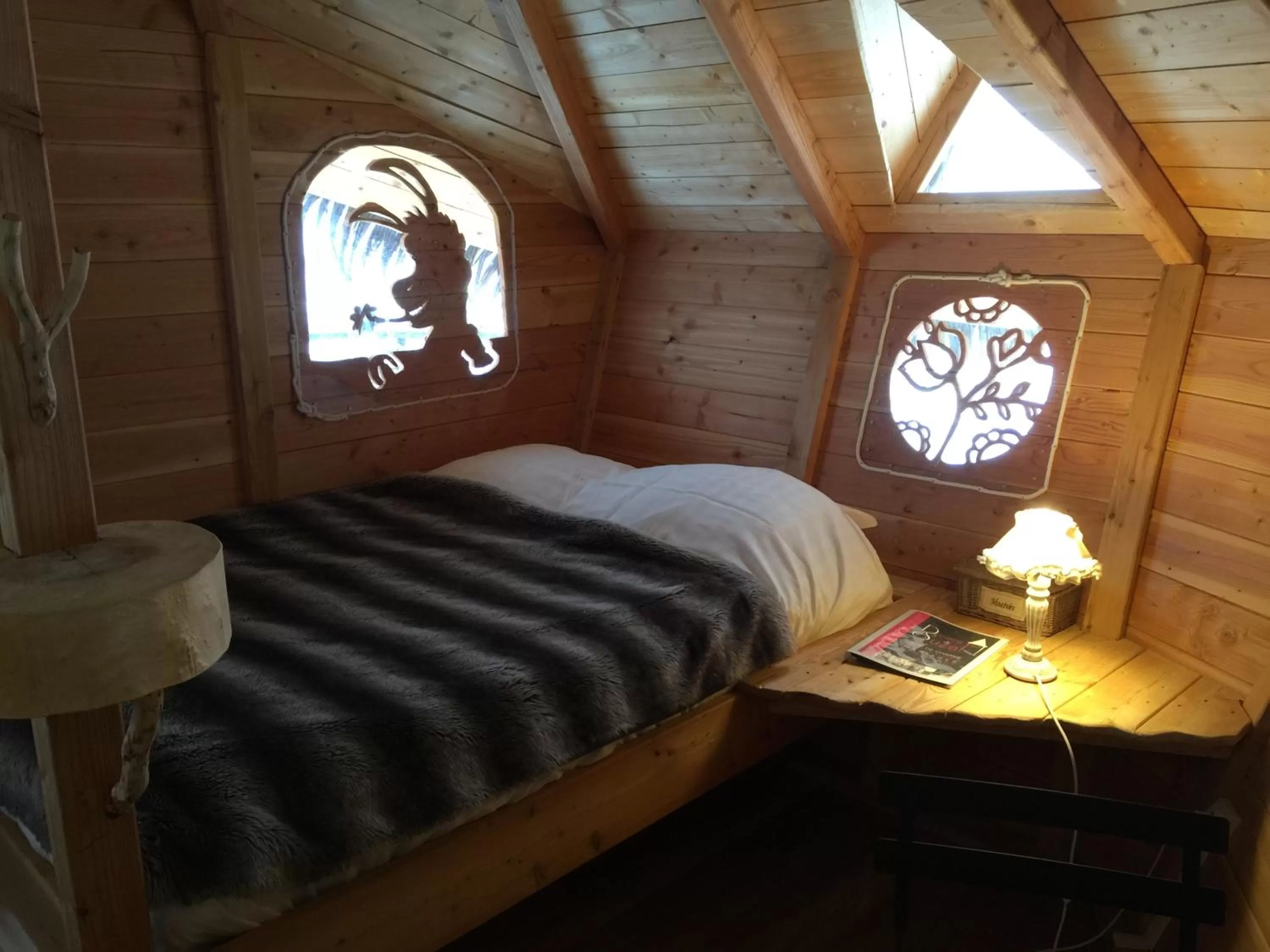 Bathroom, Bed in Domaine de Suzel