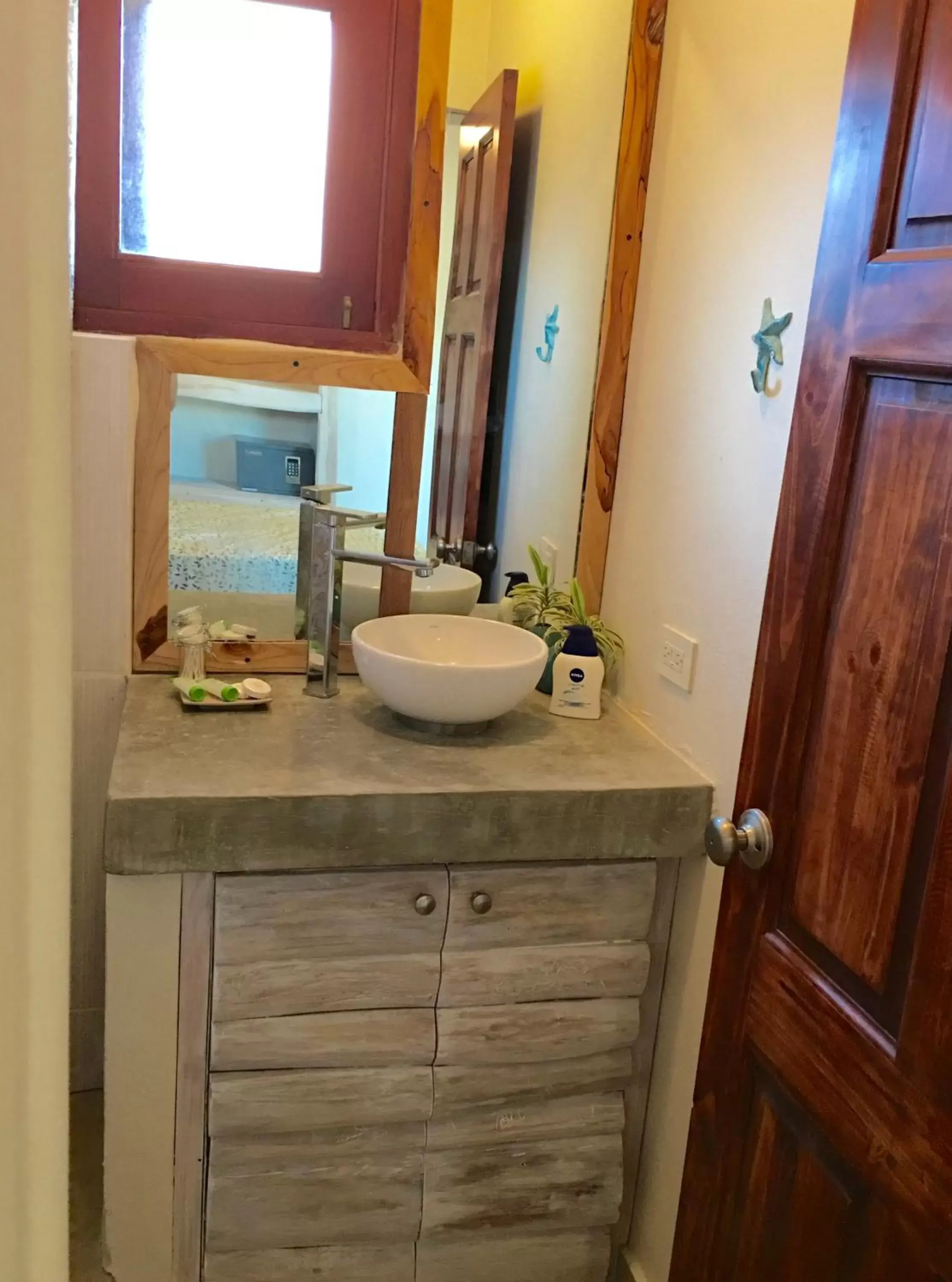 Bathroom in Ten North Tamarindo Beach Hotel