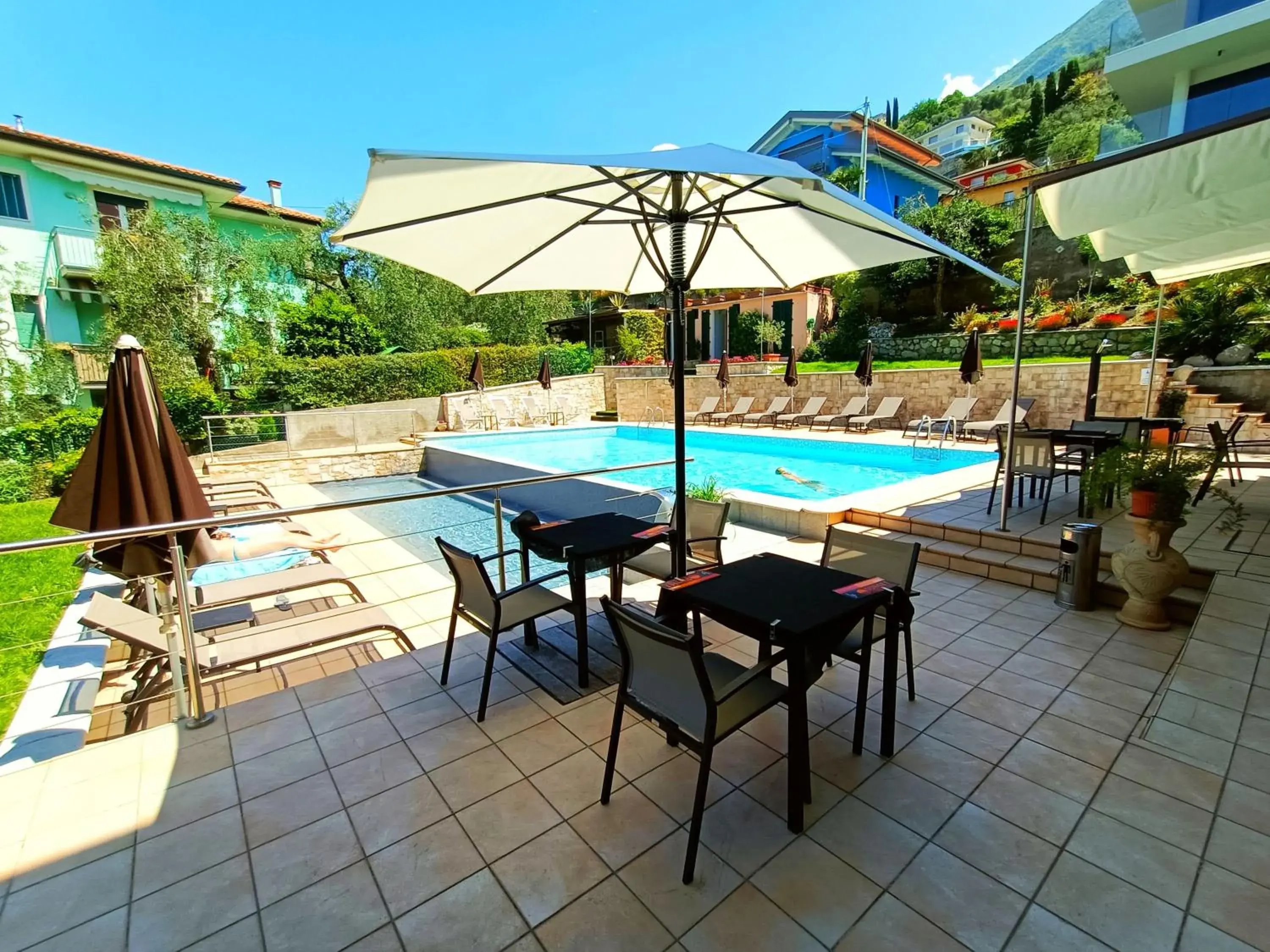 Swimming Pool in Hotel Antonella