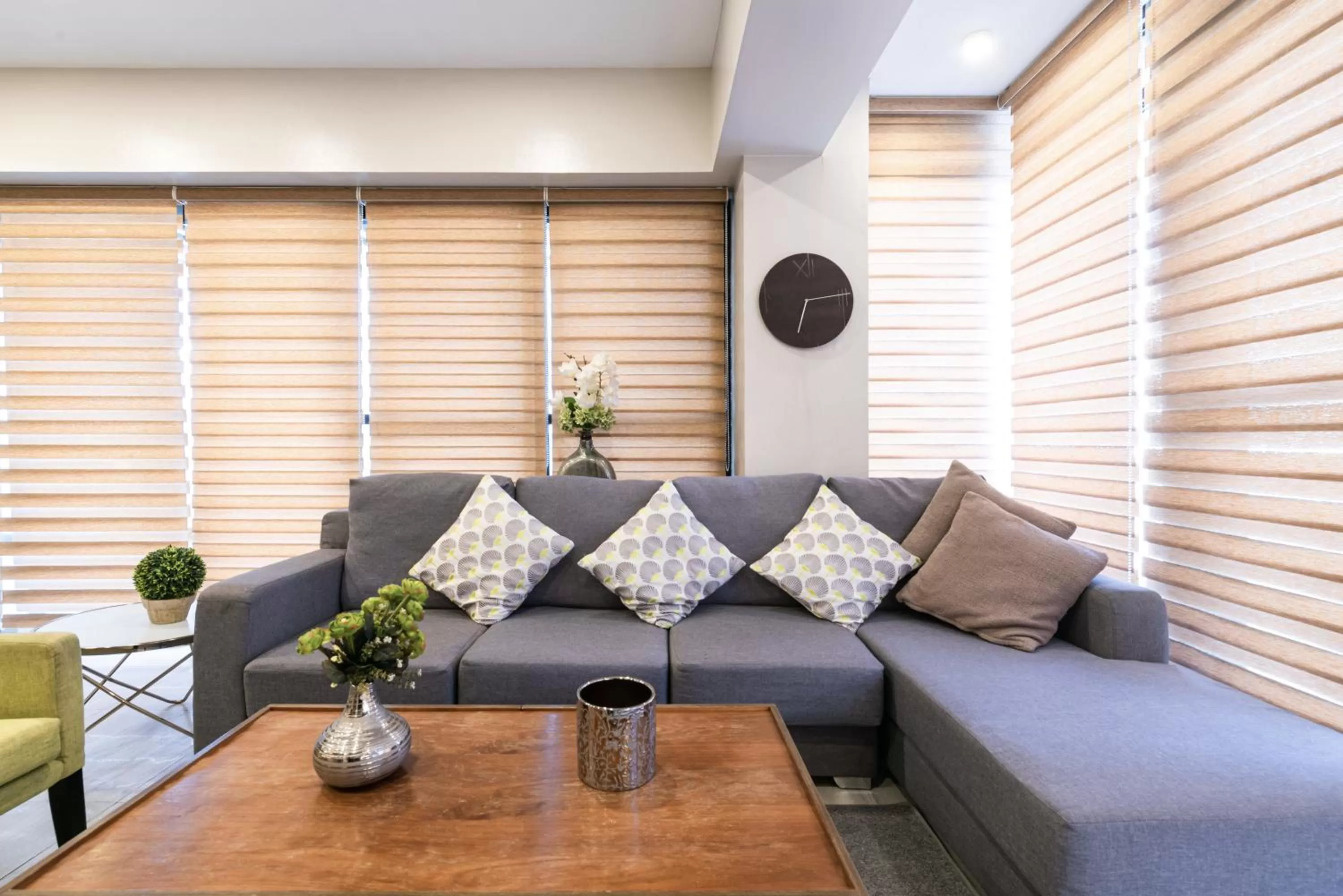 Living room in Artemis Place Makati Hotel