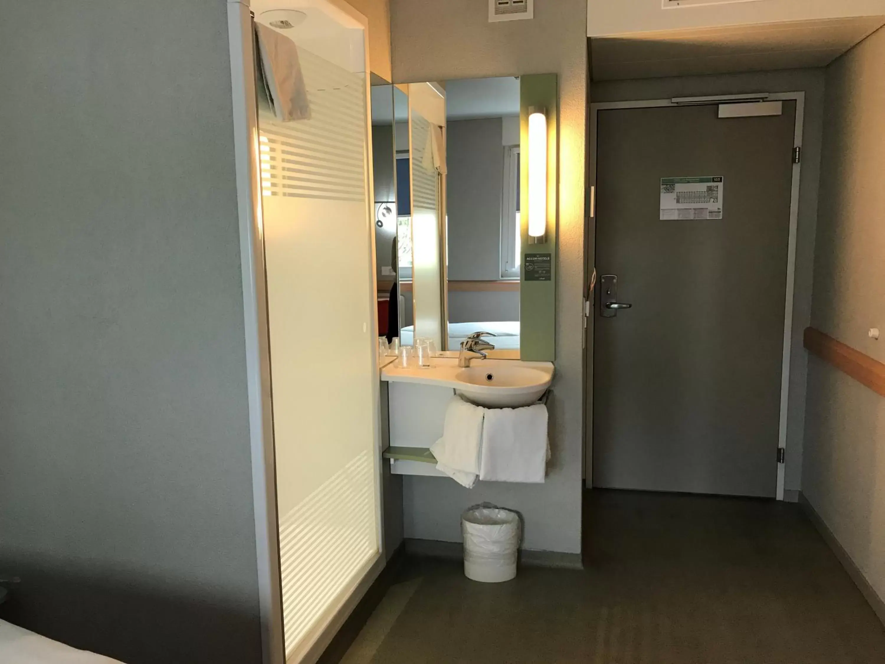 Bathroom in ibis budget Zurich Airport