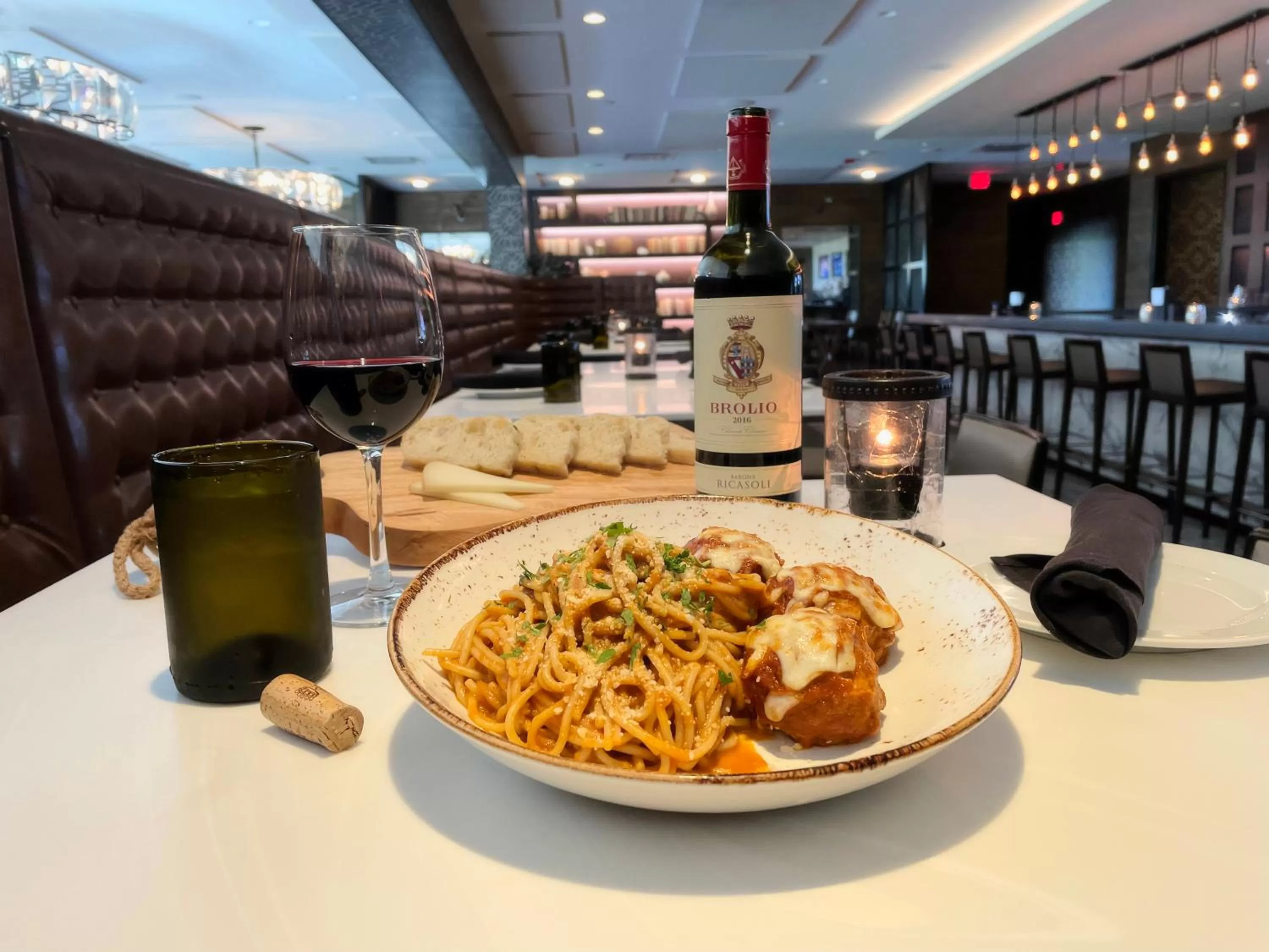 Restaurant/places to eat in The Ridge Hotel