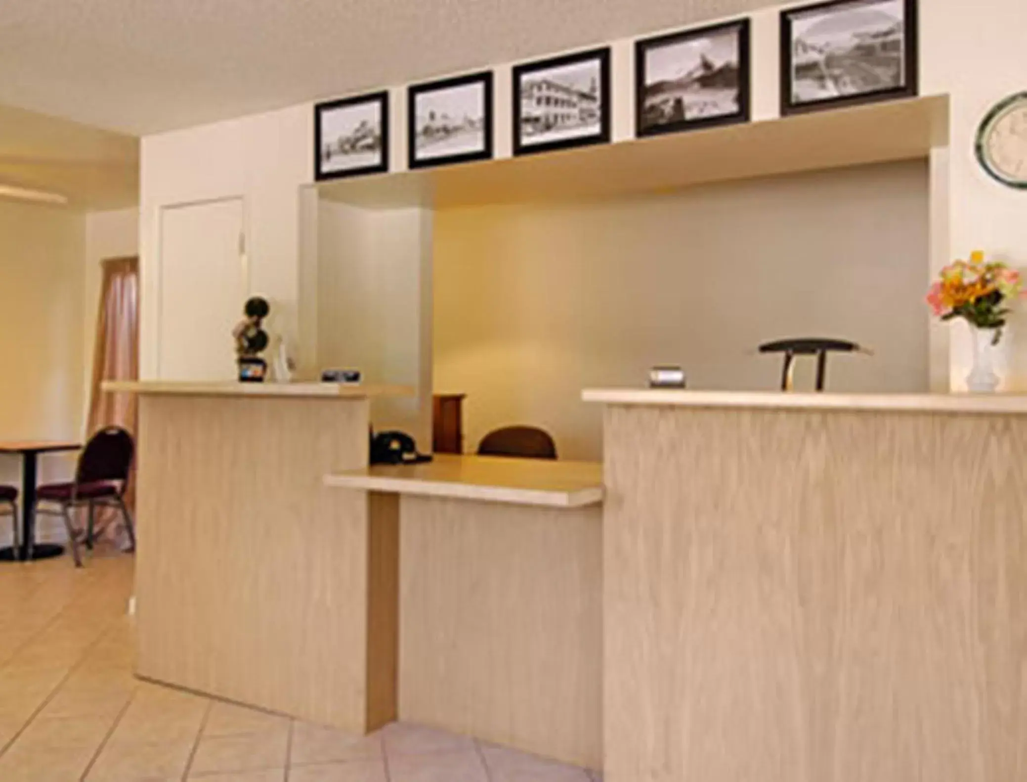 Lobby or reception in Super 8 by Wyndham Red Bluff Lobby or reception in Super 8 by Wyndham Red Bluff