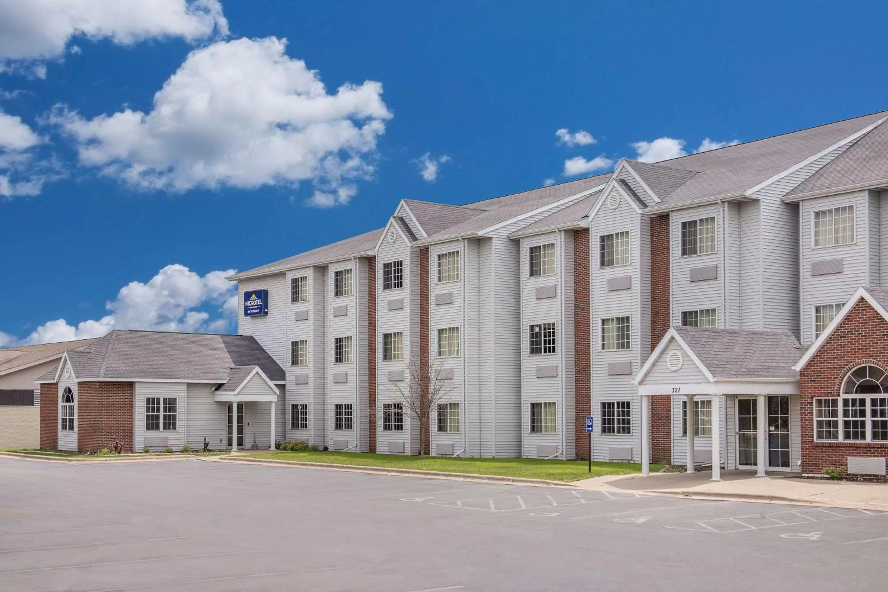 Property building in Microtel Inn and Suites by Wyndham Appleton
