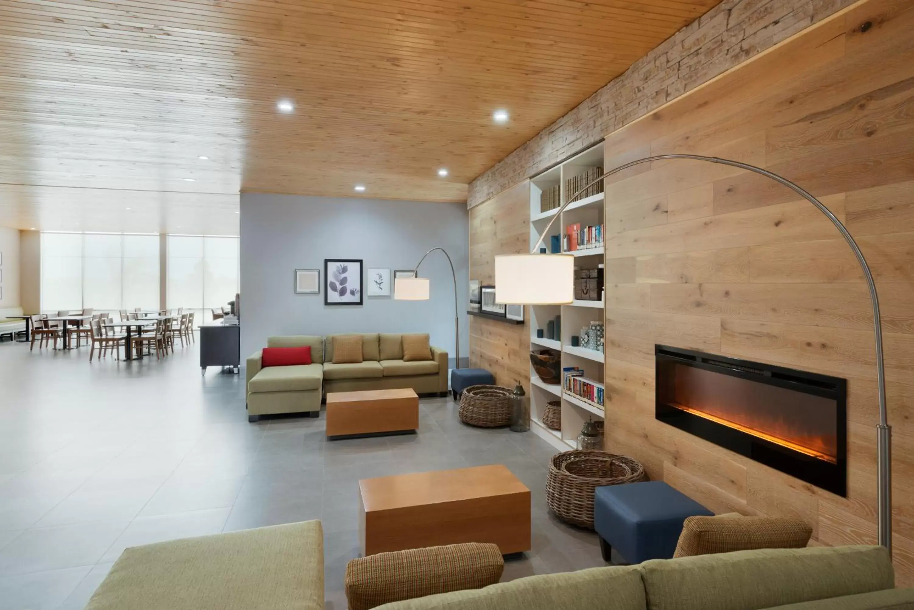 Lobby or reception in Country Inn & Suites by Radisson, Katy Houston West , TX Lobby or reception in Country Inn & Suites by Radisson, Katy Houston West , TX