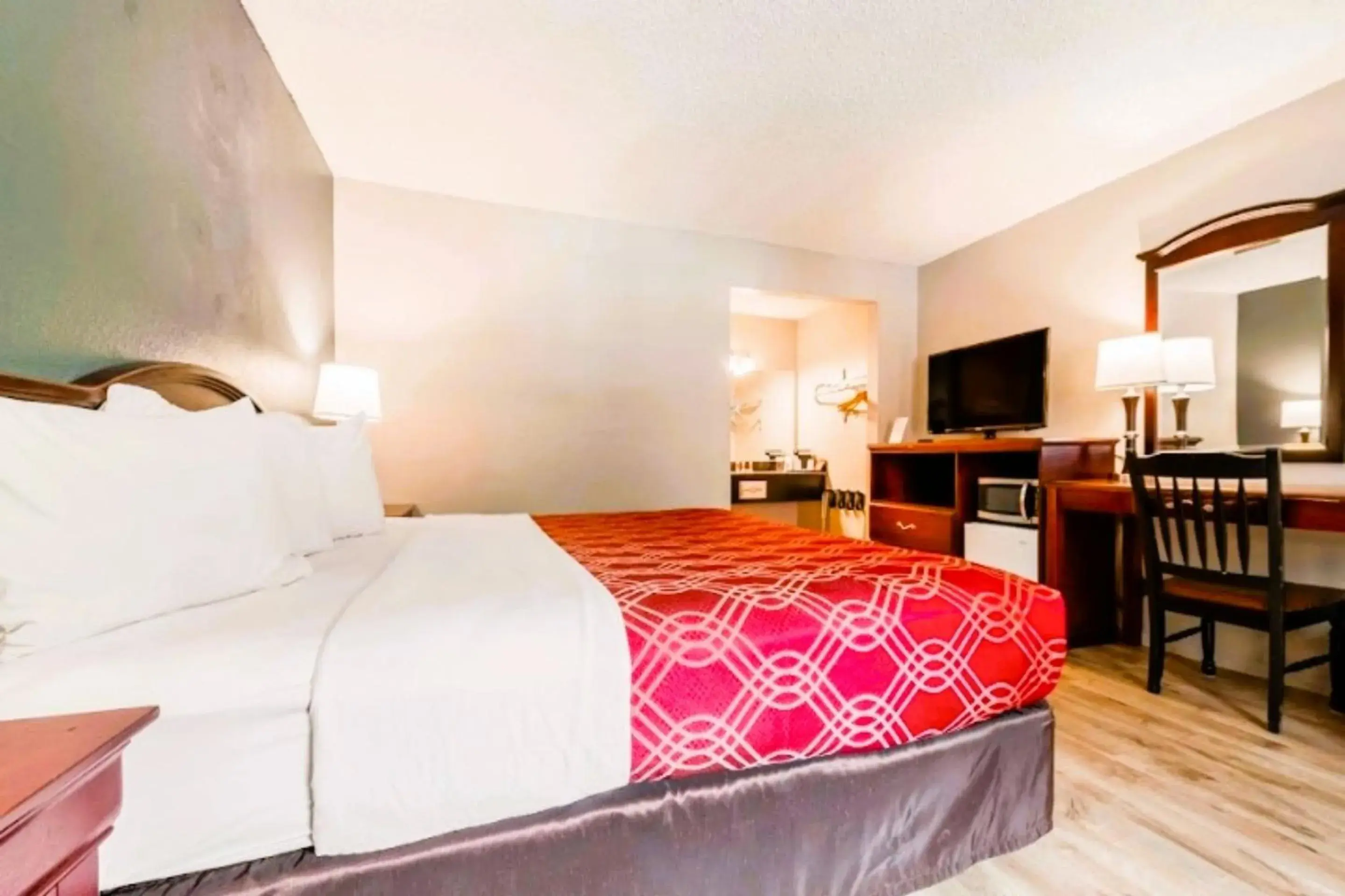 Bedroom, Bed in Inn at Lake Washington