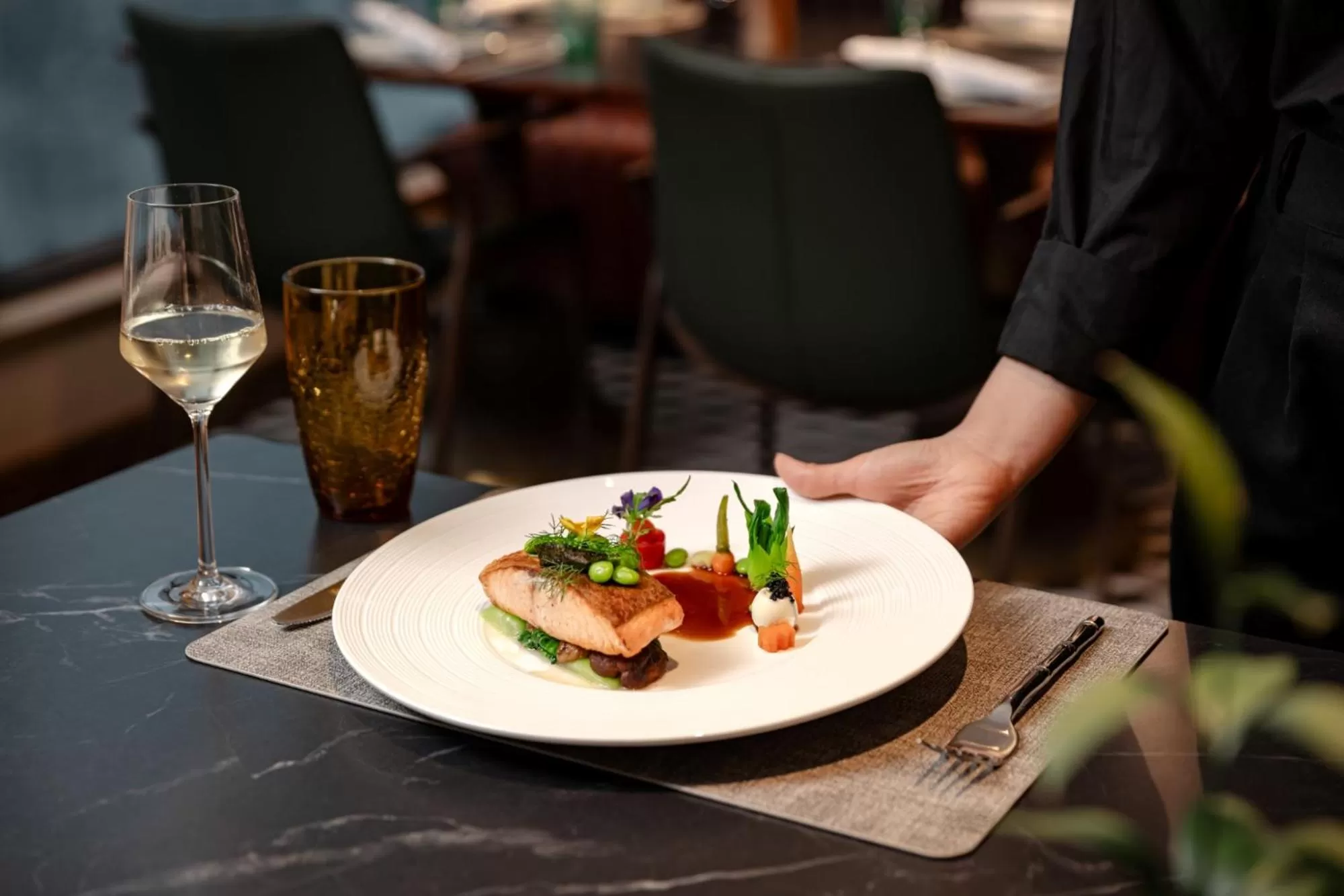 Food and drinks in La Siesta Classic Hang Thung