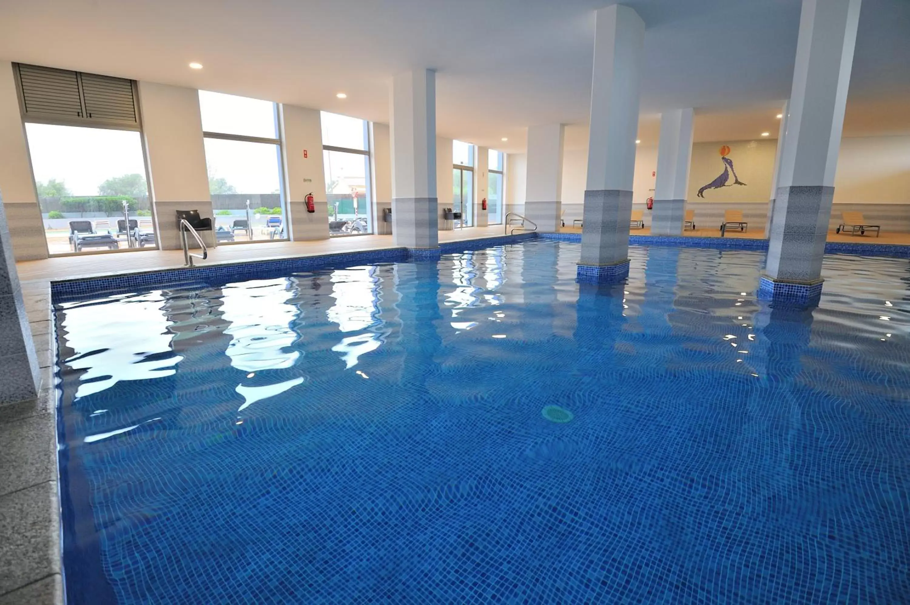 Activities, Swimming Pool in Oceano Atlantico Apartamentos Turisticos