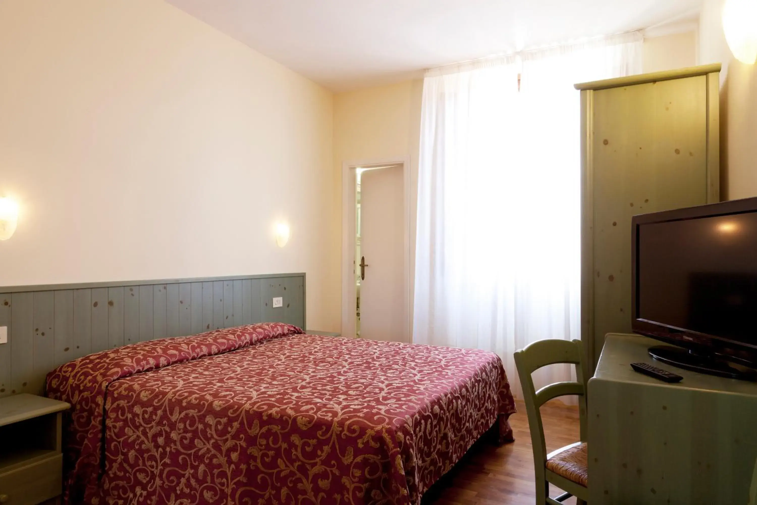 Bedroom, Bed in Hotel Savoia & Campana