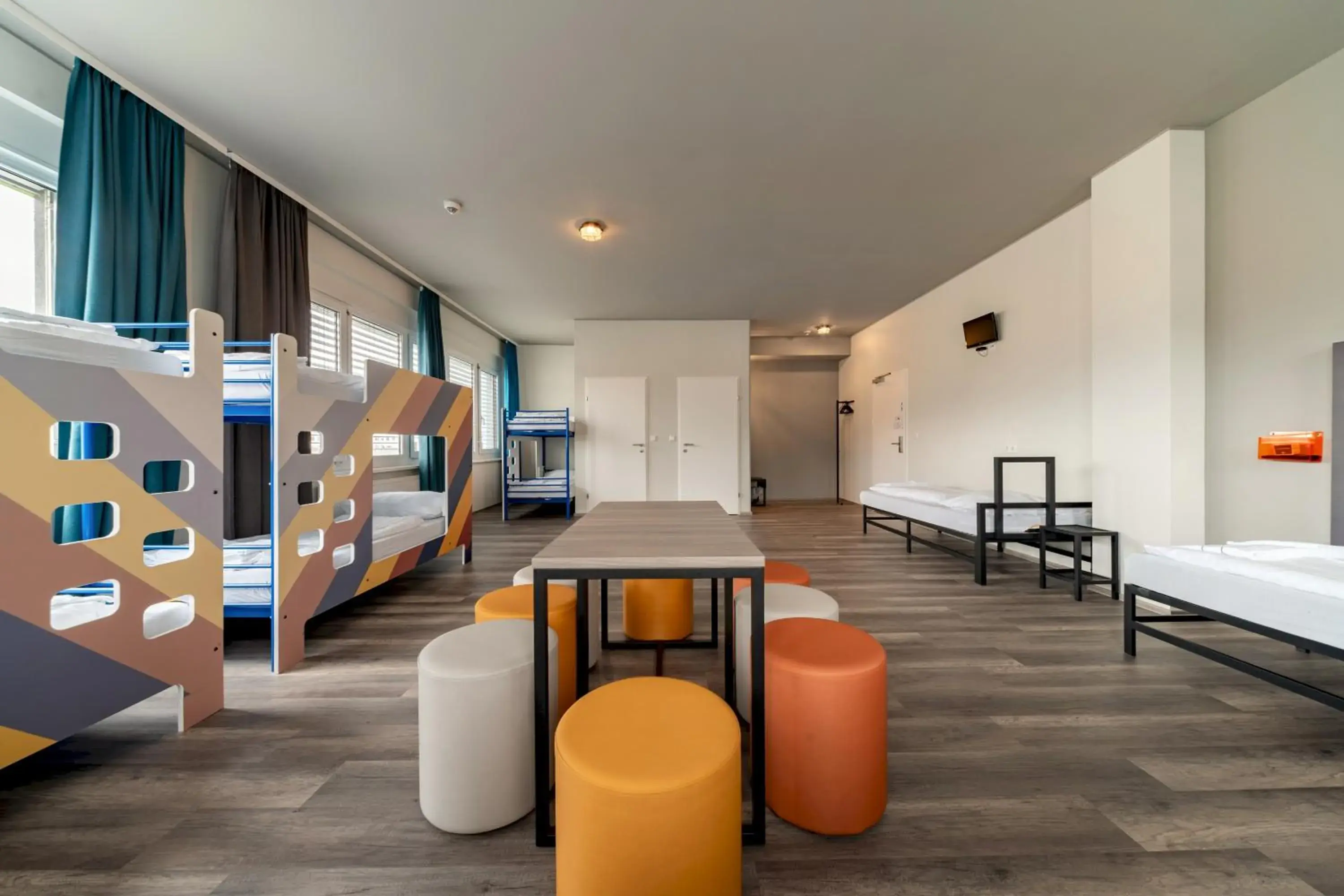 TV and multimedia, Bed in a&o Graz Hauptbahnhof TV and multimedia, Bed in a&o Graz Hauptbahnhof