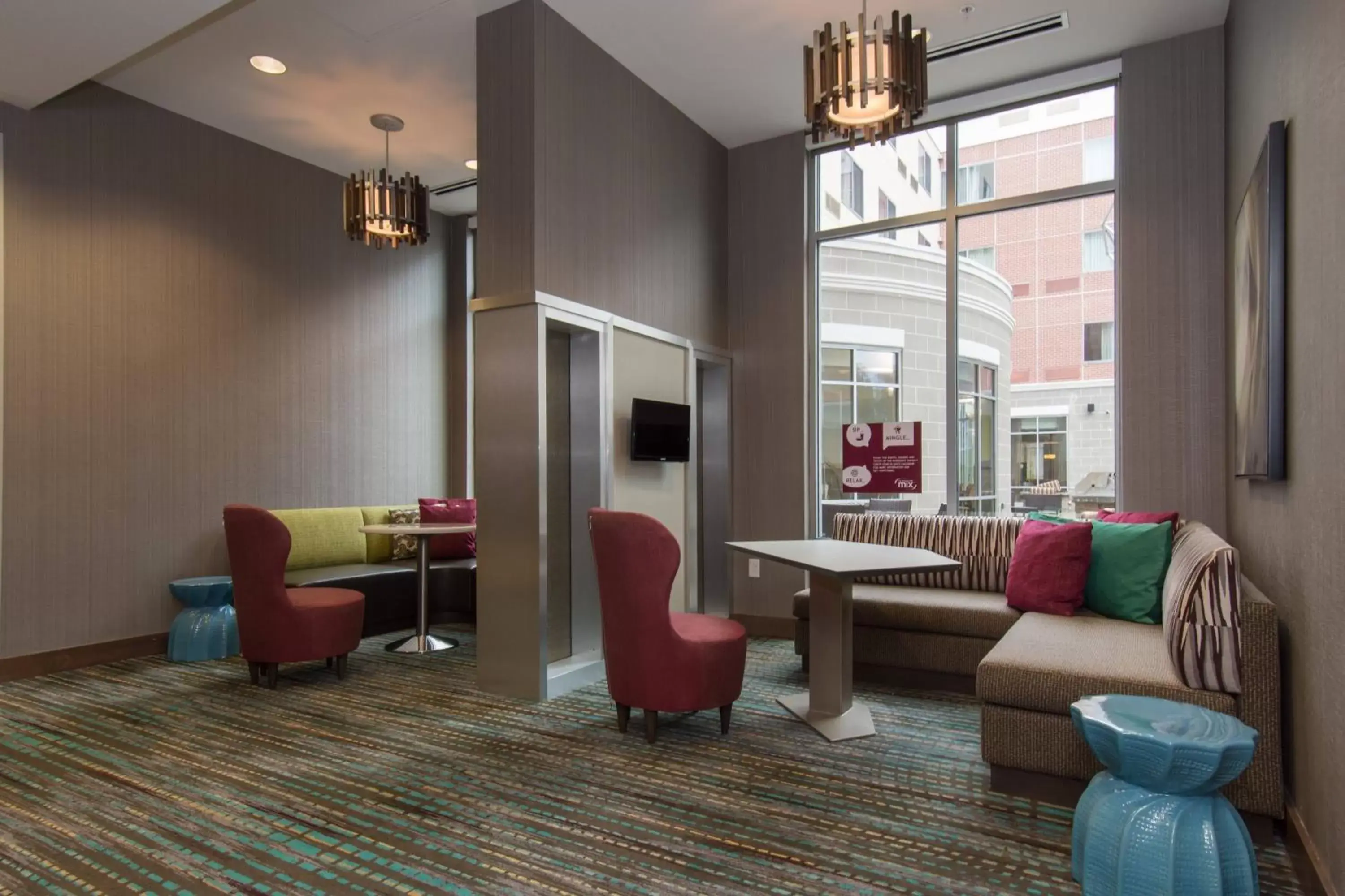 Restaurant/places to eat, Seating Area in Residence Inn Raleigh-Durham Airport/Brier Creek