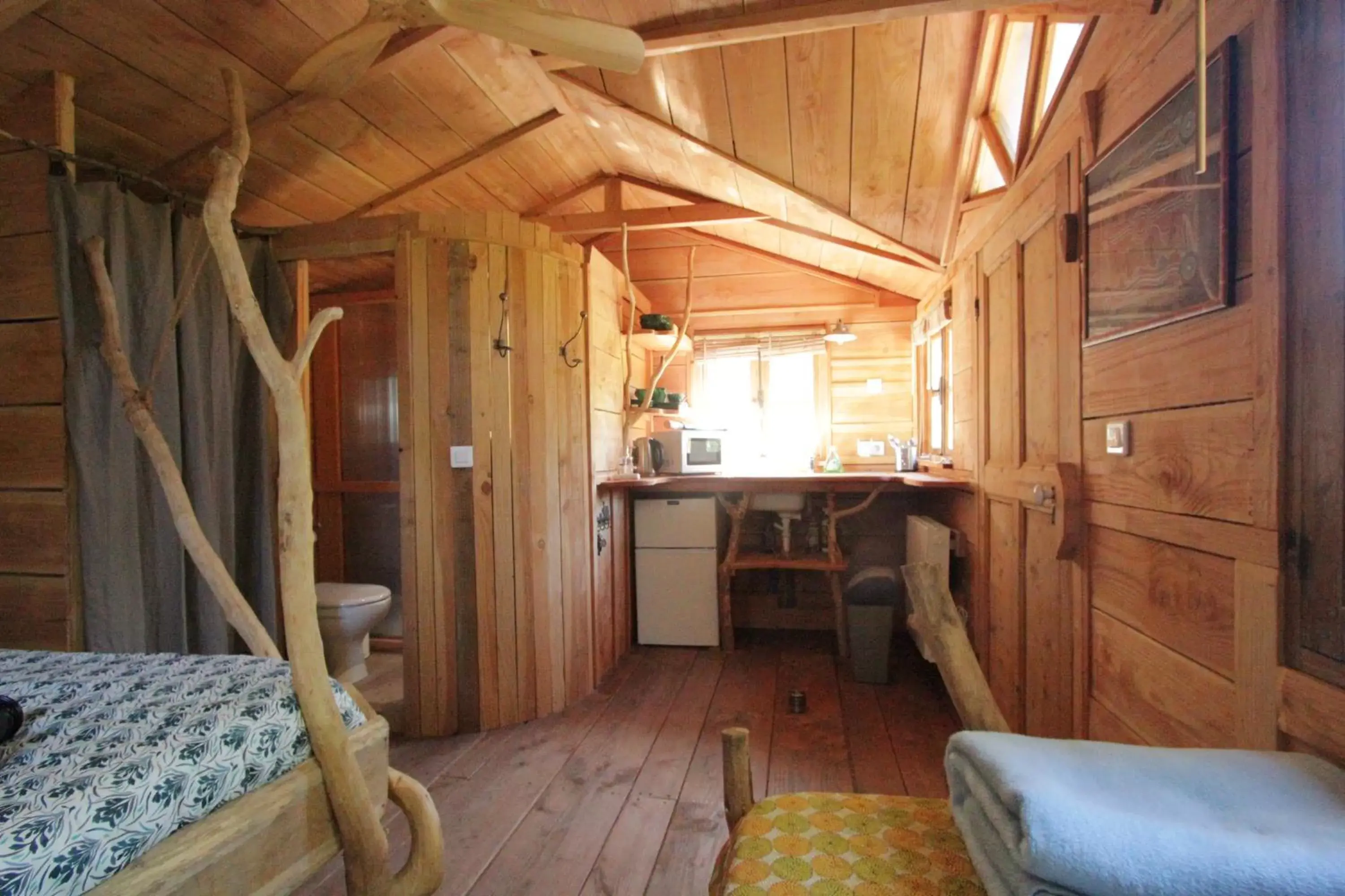 Bed, TV/Entertainment Center in Le Pavillon Vert - B&B