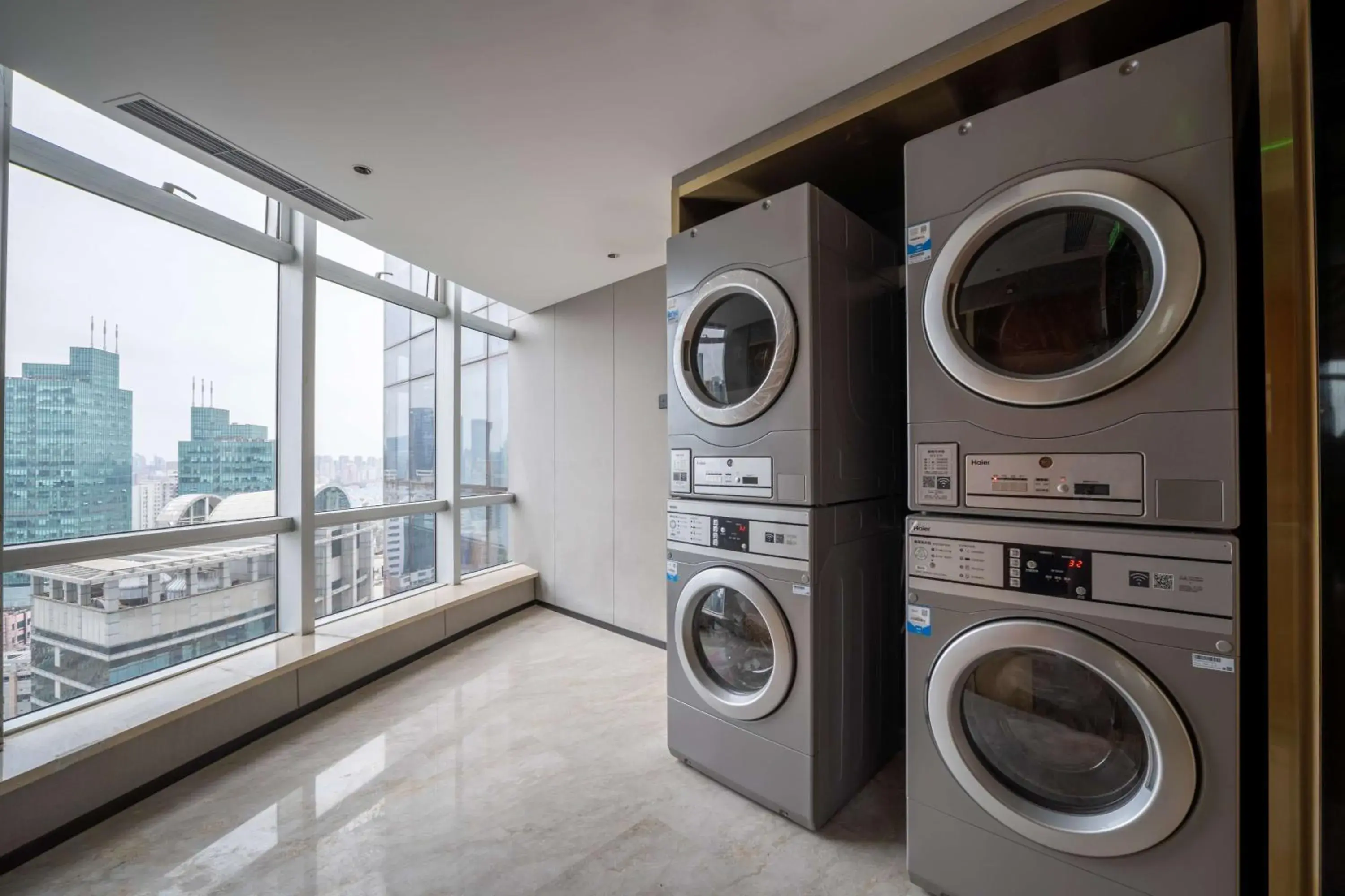 Property building in Hilton Garden Inn Shanghai Lujiazui Property building in Hilton Garden Inn Shanghai Lujiazui