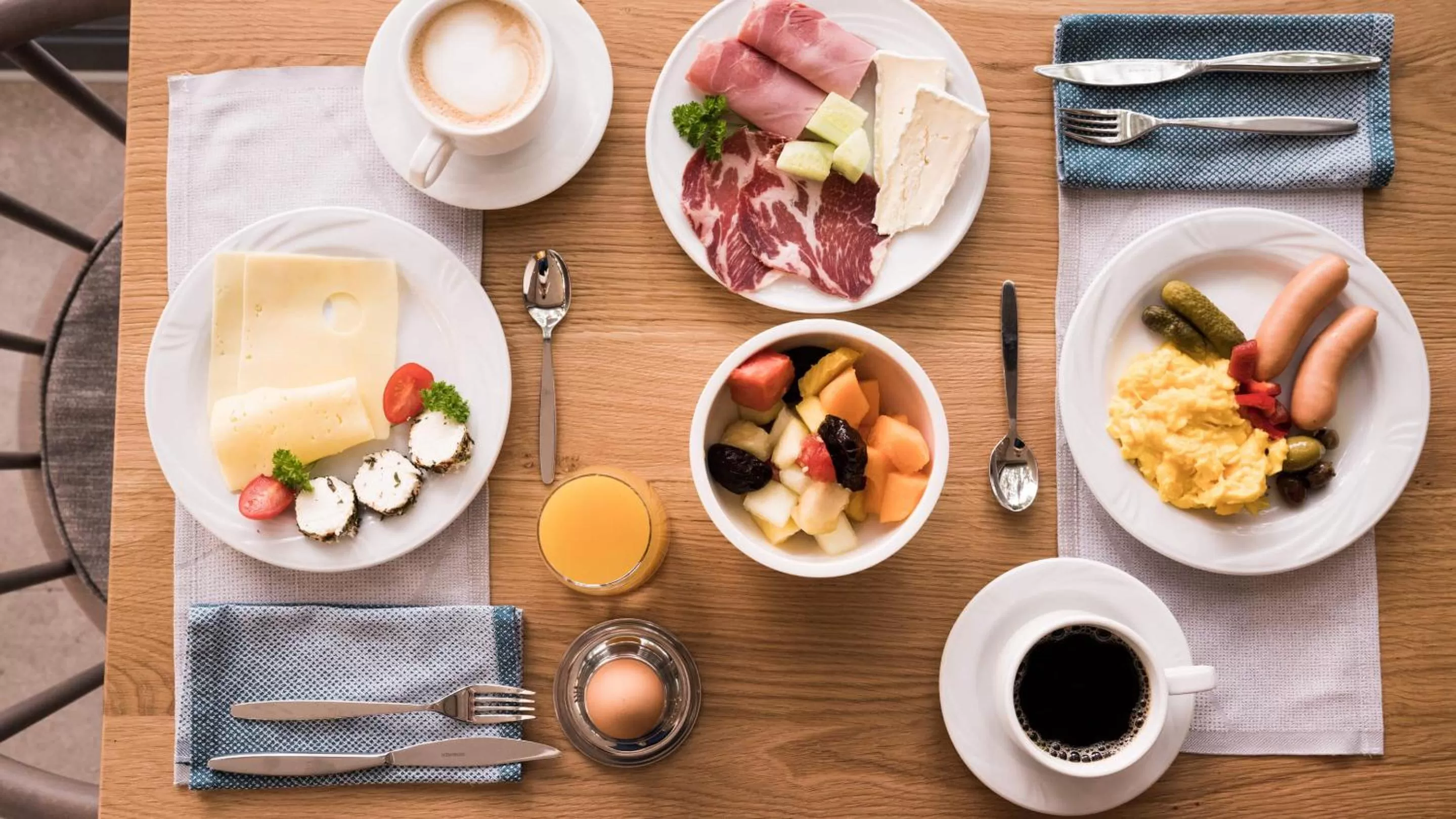 Restaurant/places to eat, Breakfast in Flora Hotel & Suites